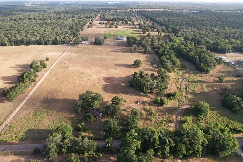 2542 County Road 306, Lexington, TX 78947