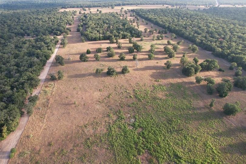 2542 County Road 306, Lexington, TX 78947