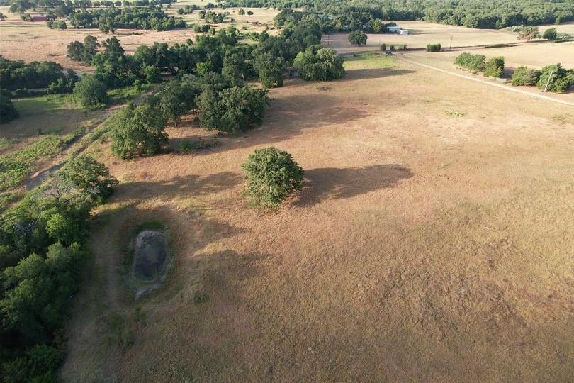 2542 County Road 306, Lexington, TX 78947