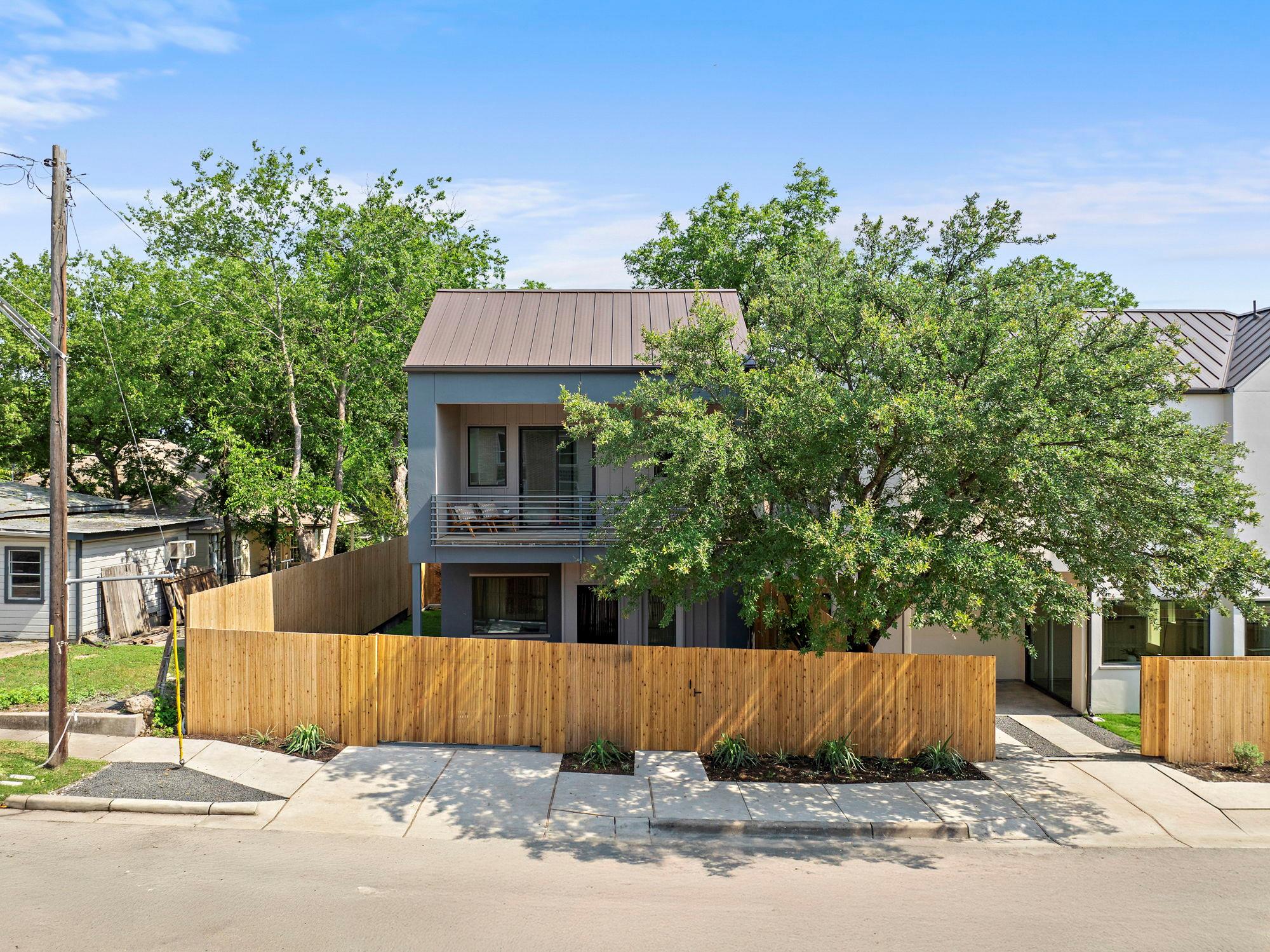 2405 E 22nd St, Austin, TX 78722