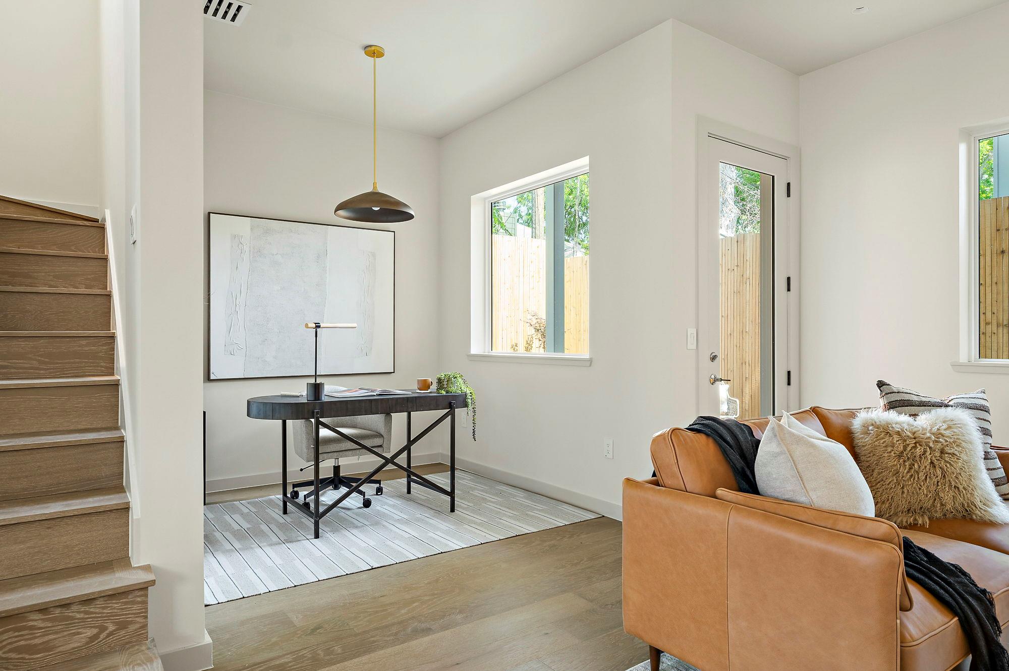 2405 E 22nd St, Austin, TX 78722
