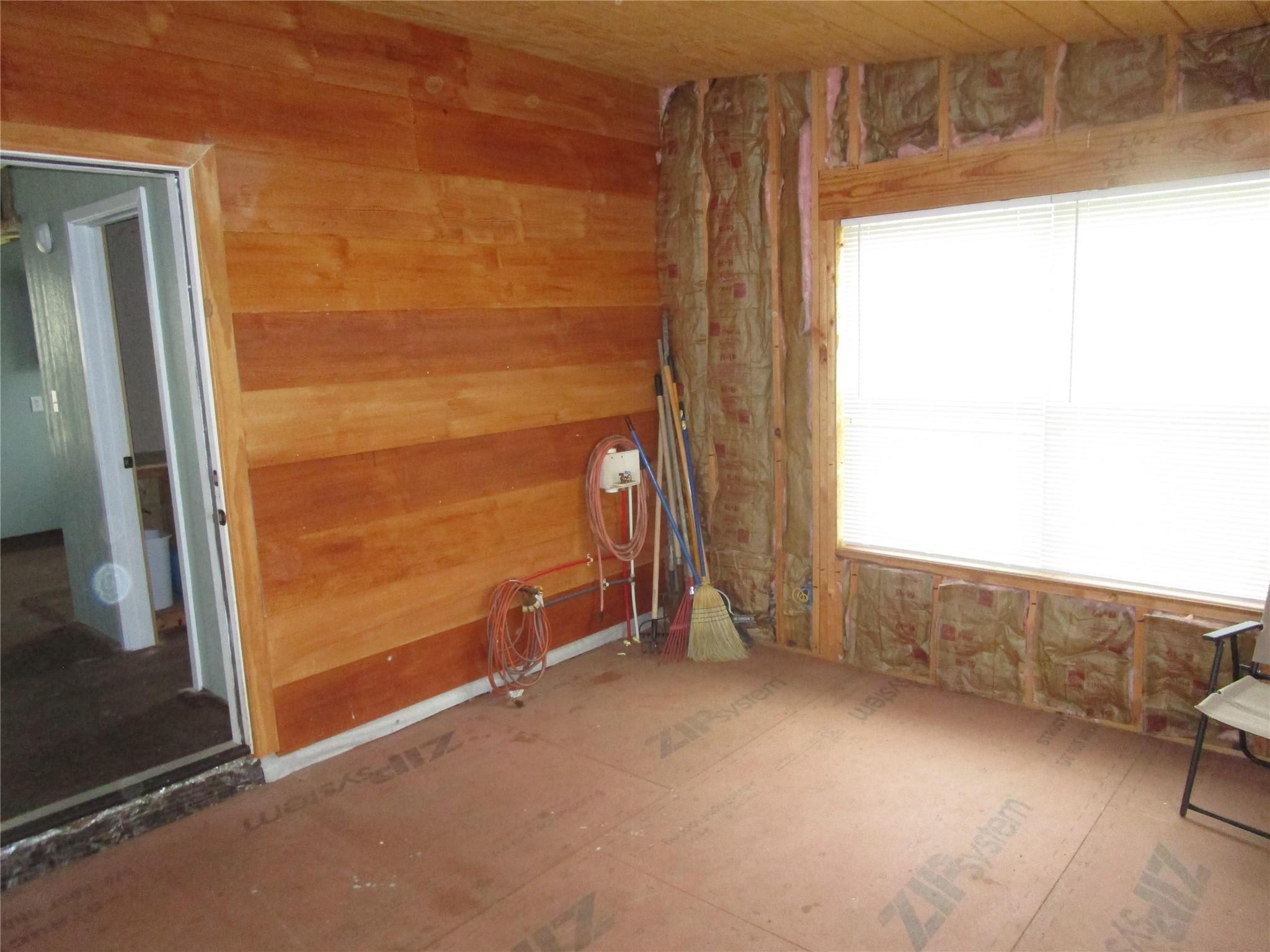 271 The Rock Rd, Buchanan Dam, TX 78609