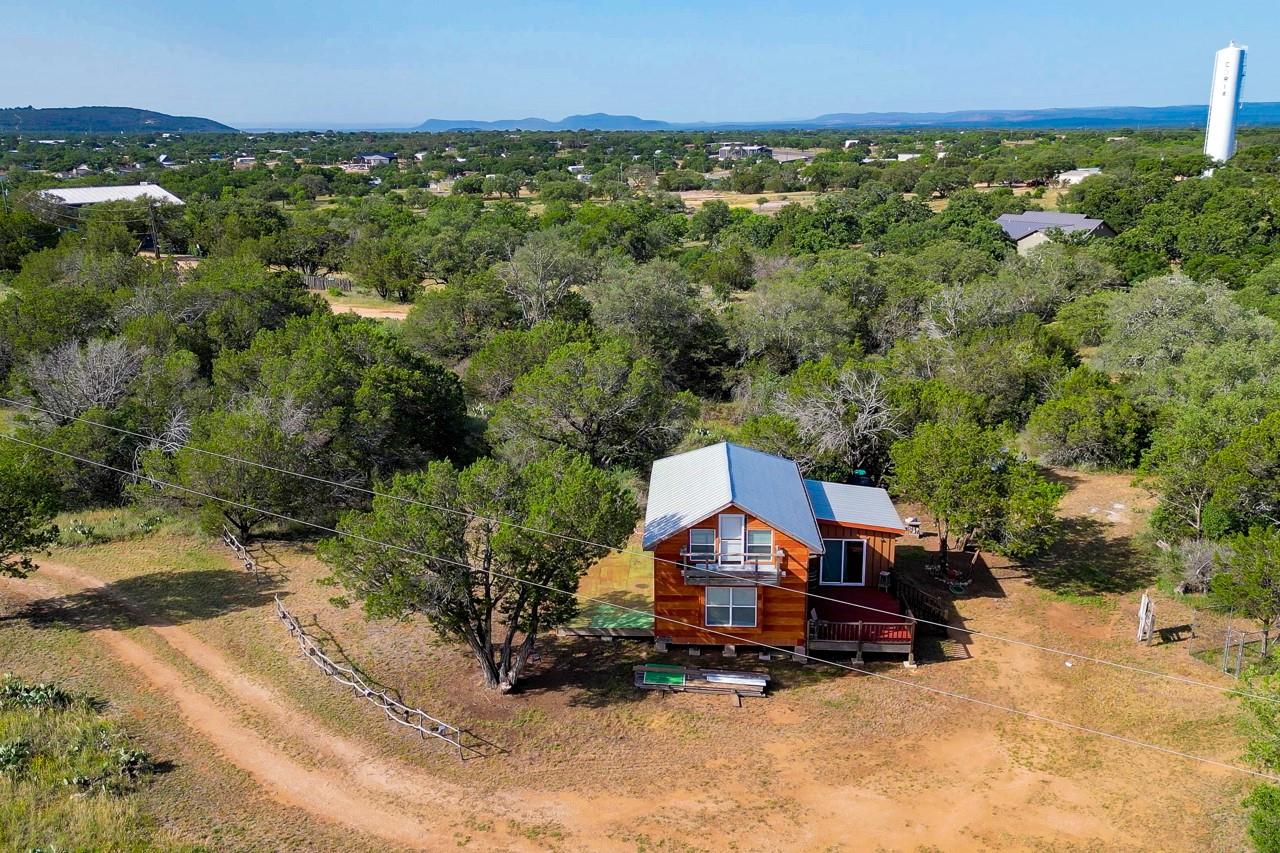 271 The Rock Rd, Buchanan Dam, TX 78609
