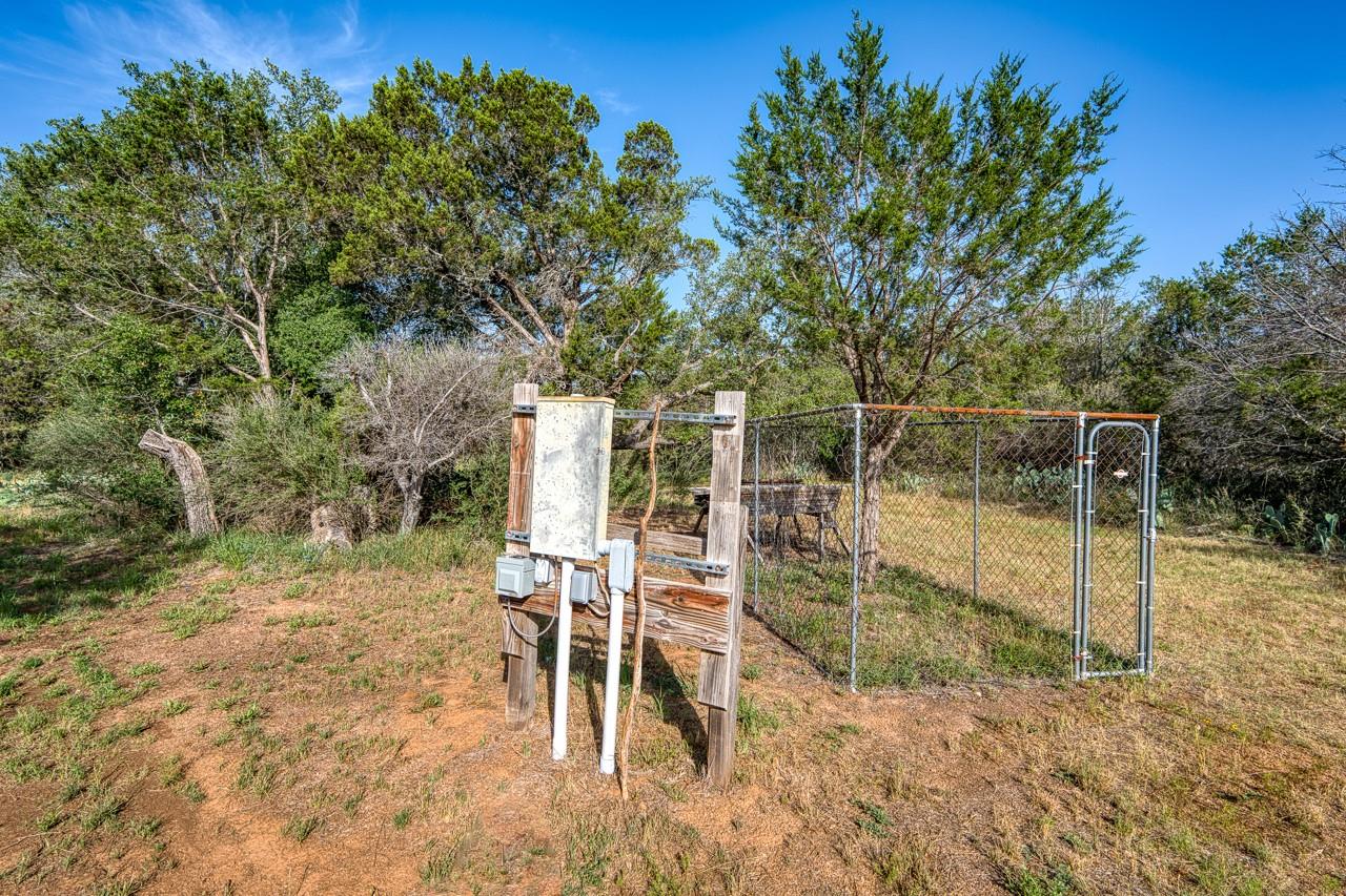 271 The Rock Rd, Buchanan Dam, TX 78609
