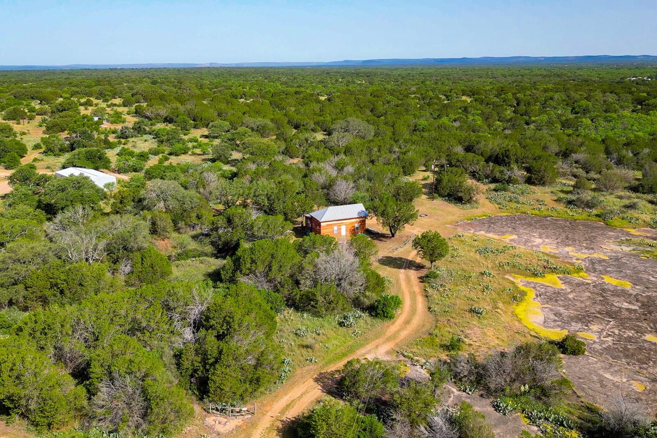 271 The Rock Rd, Buchanan Dam, TX 78609