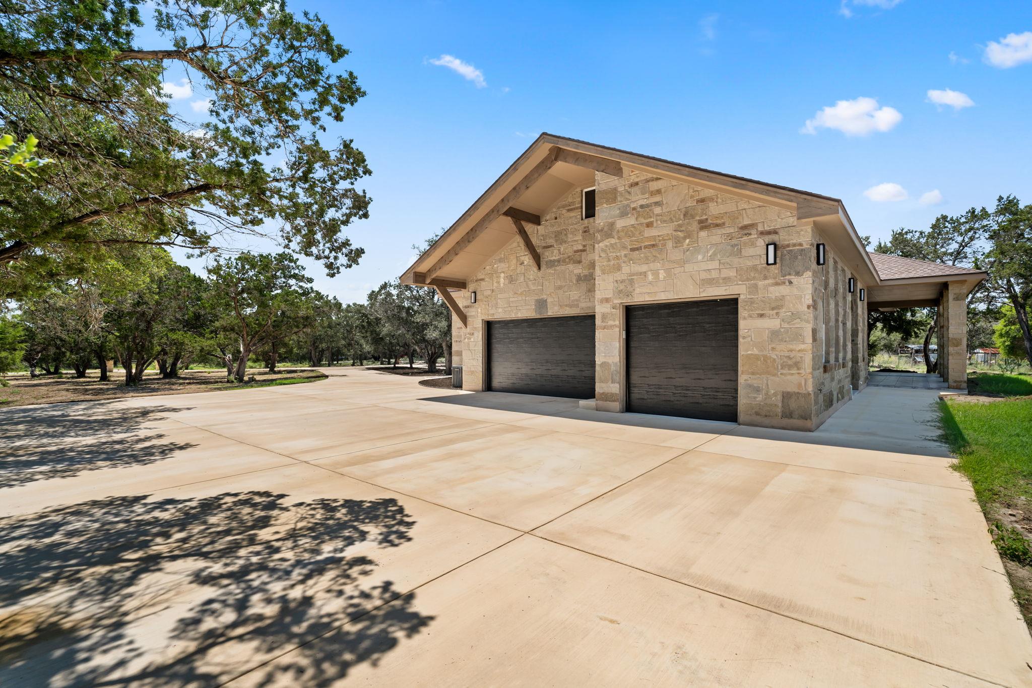 1424 Cattail Dr, Canyon Lake, TX 78133