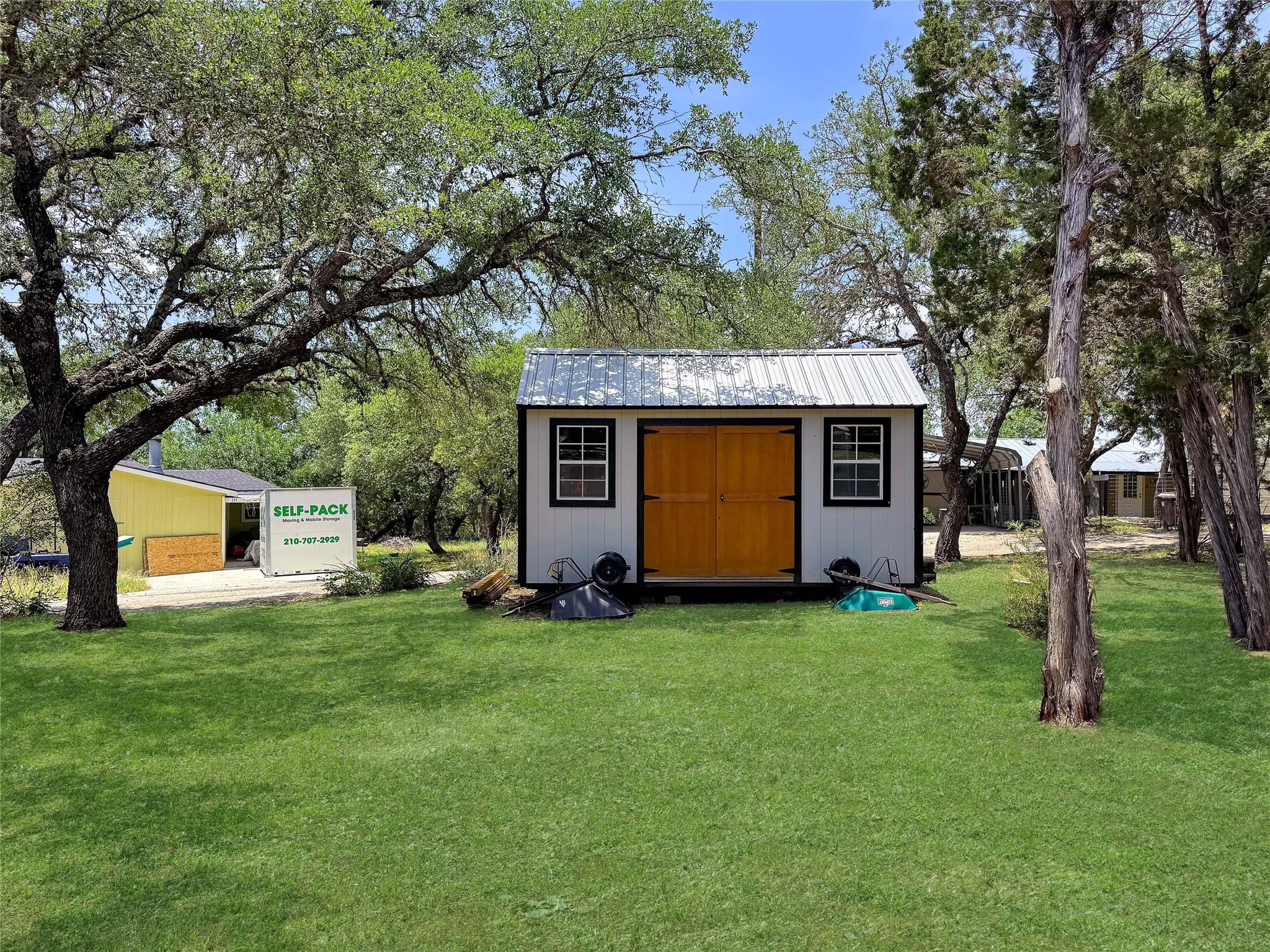 823 Trail Crest Dr, Canyon Lake, TX 78133