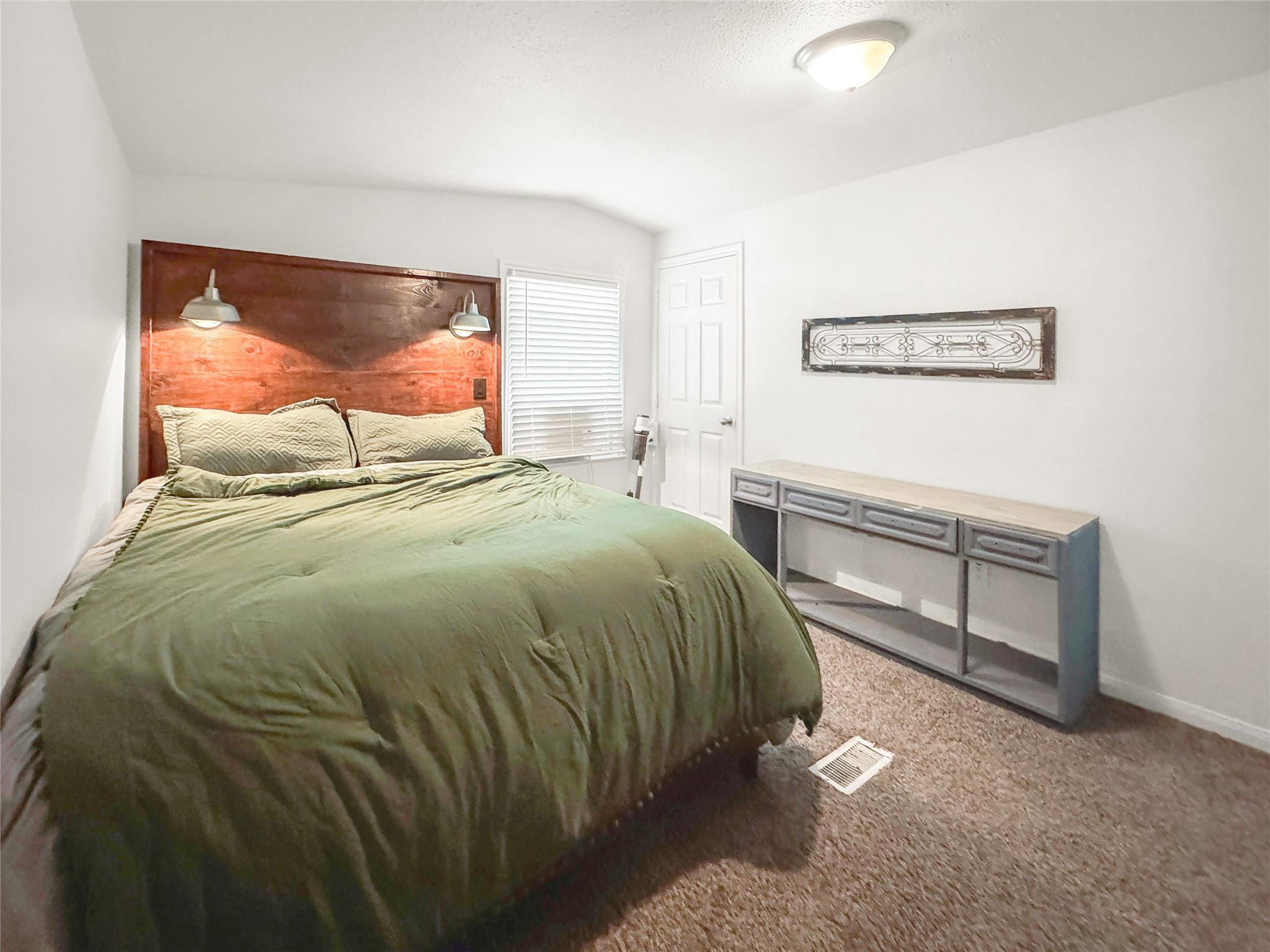 823 Trail Crest Dr, Canyon Lake, TX 78133