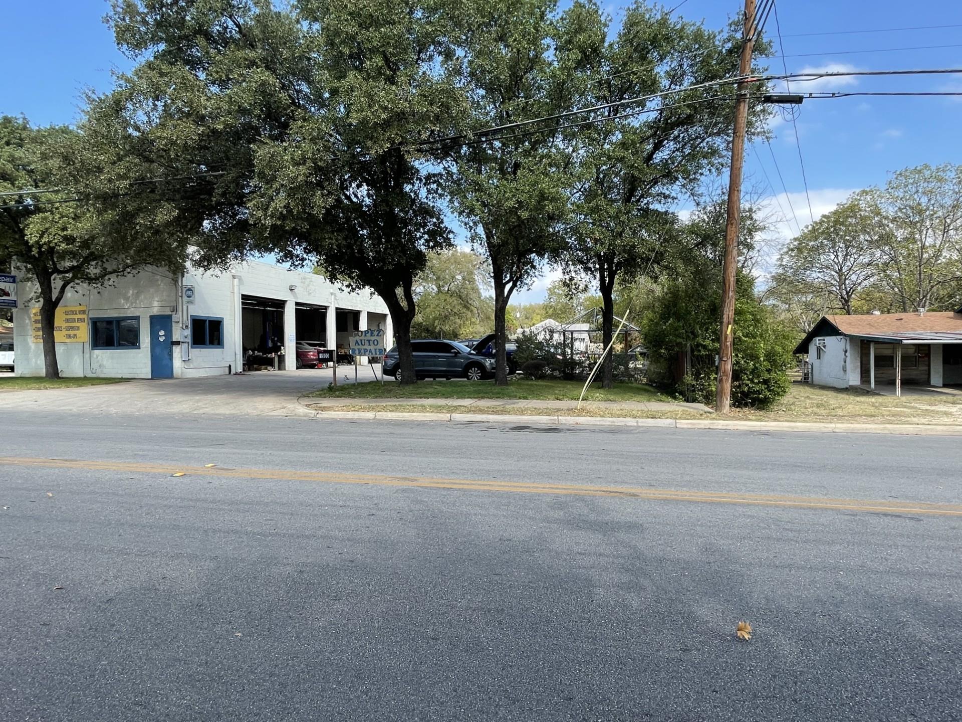 1900 Fortview Rd, Austin, TX 78704