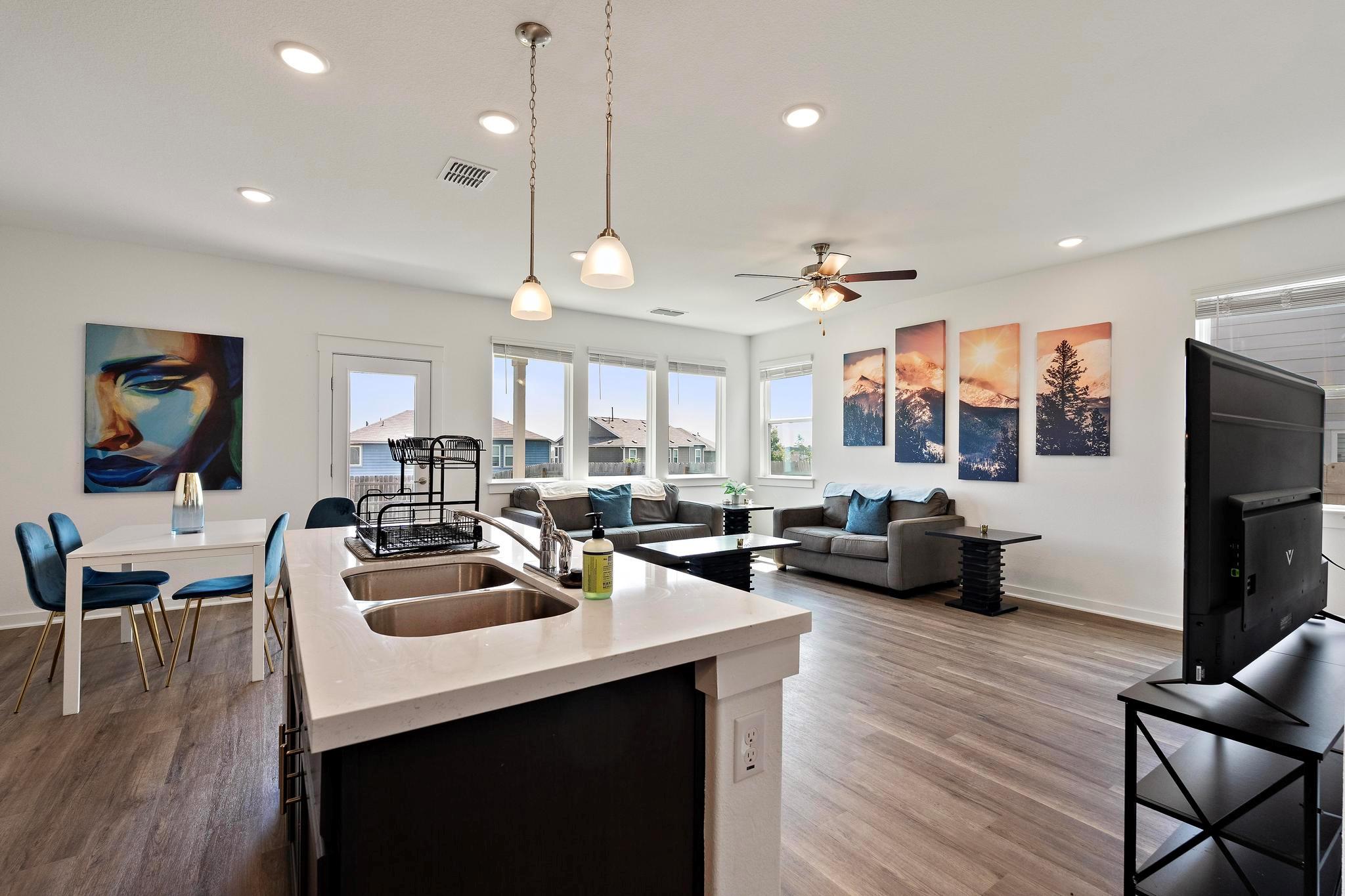 15216B Sweet Mimosa Dr, Del Valle, TX 78617