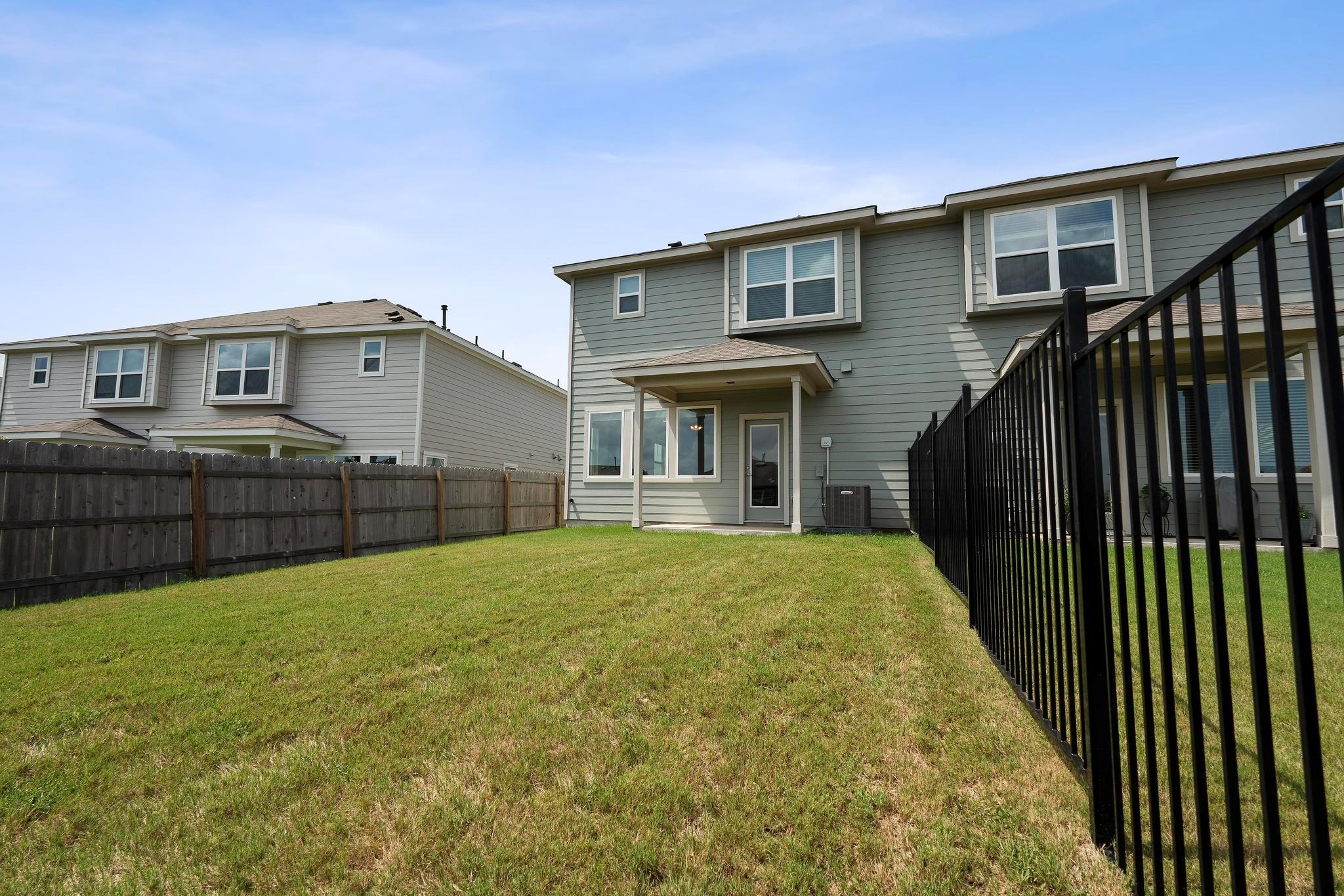 15216B Sweet Mimosa Dr, Del Valle, TX 78617