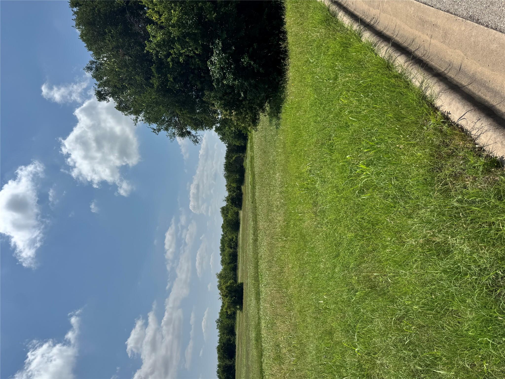 2106 S Pine St, Georgetown, TX 78626