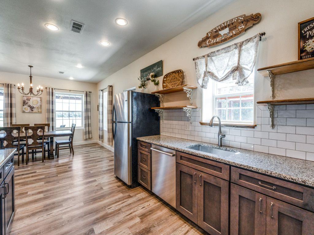 1745 County Road 103 Rd, Paige, TX 78659