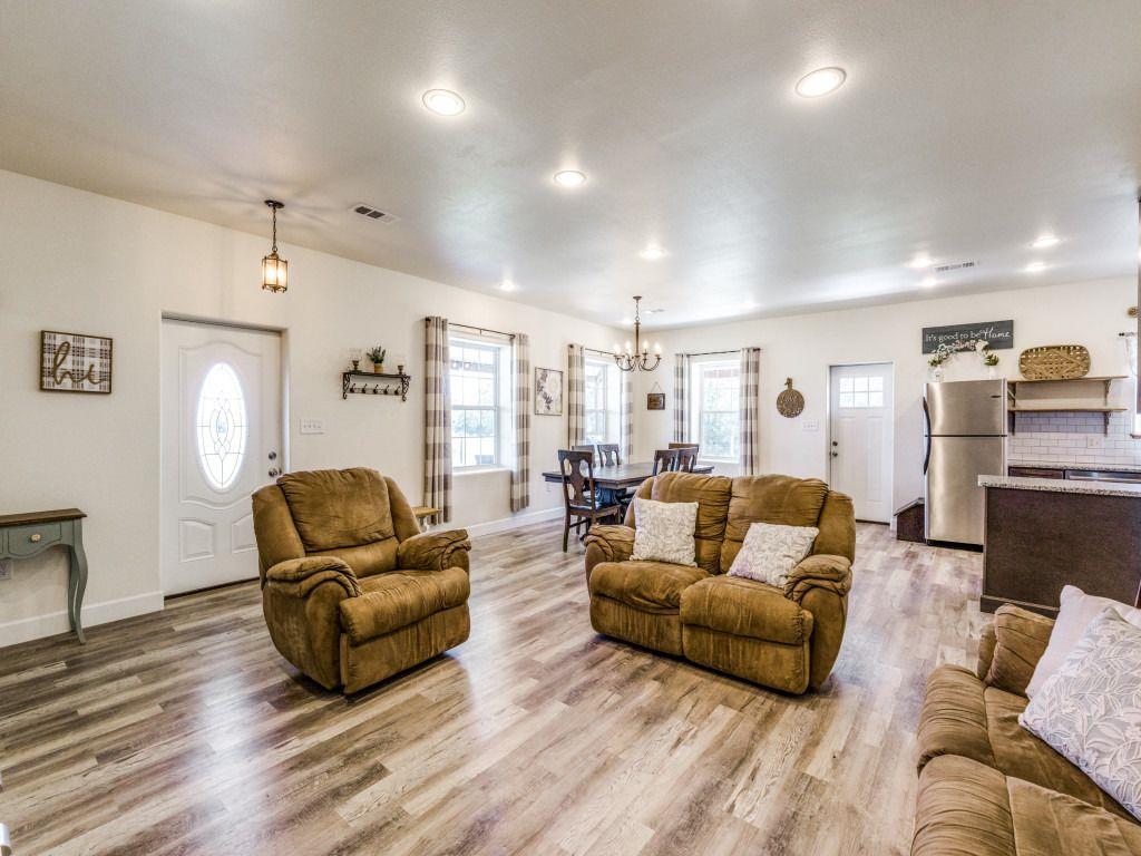 1745 County Road 103 Rd, Paige, TX 78659
