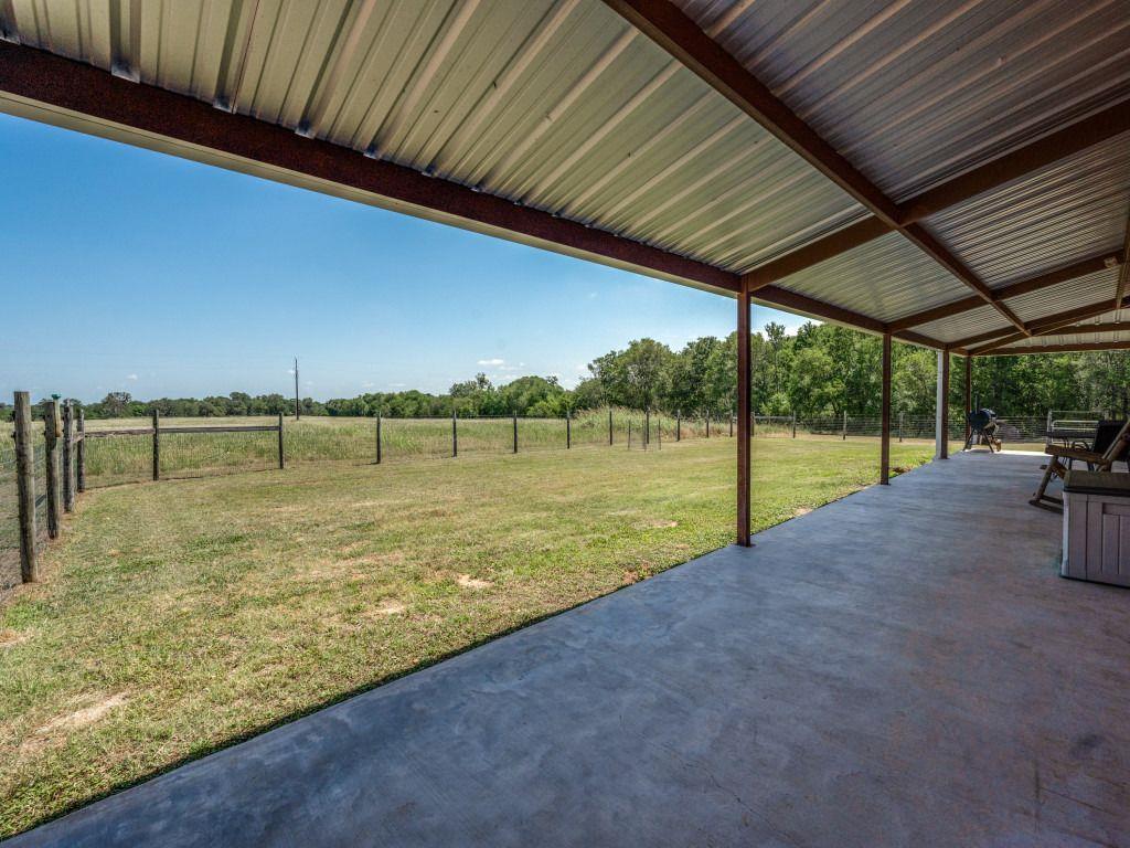1745 County Road 103 Rd, Paige, TX 78659