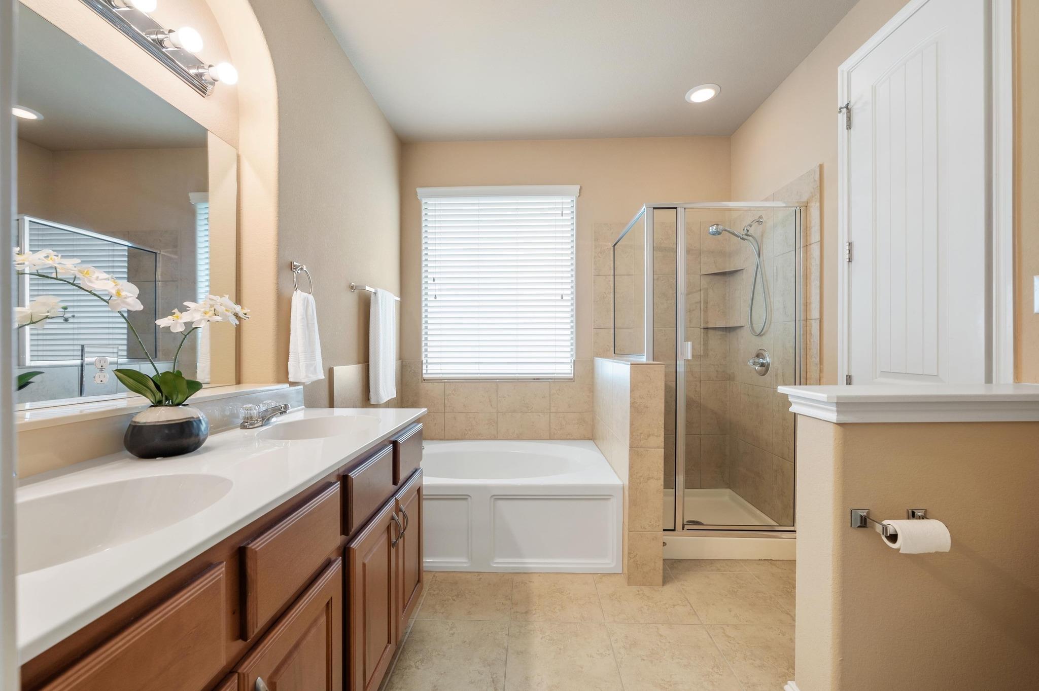 11900 Timber Heights Dr, Austin, TX 78754