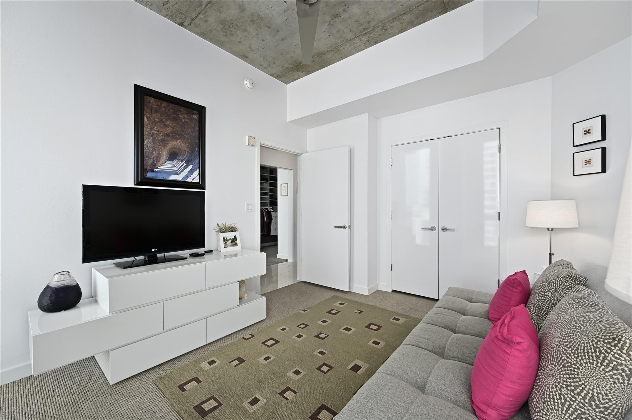 360 Nueces St # 3602, Austin, TX 78701
