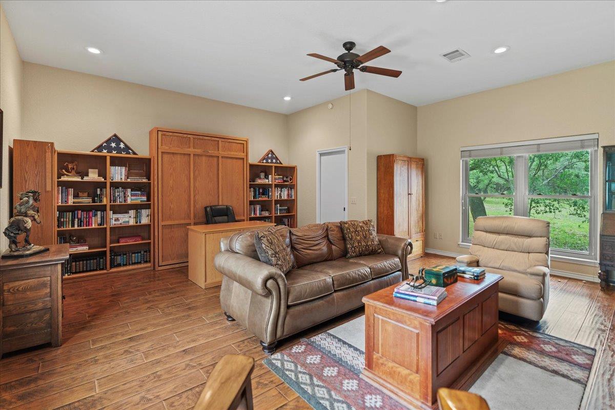 721 Deer Run, Wimberley, TX 78676