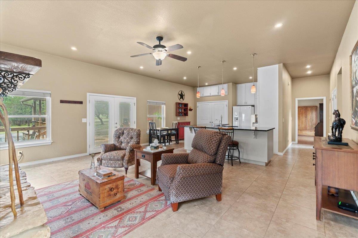 721 Deer Run, Wimberley, TX 78676