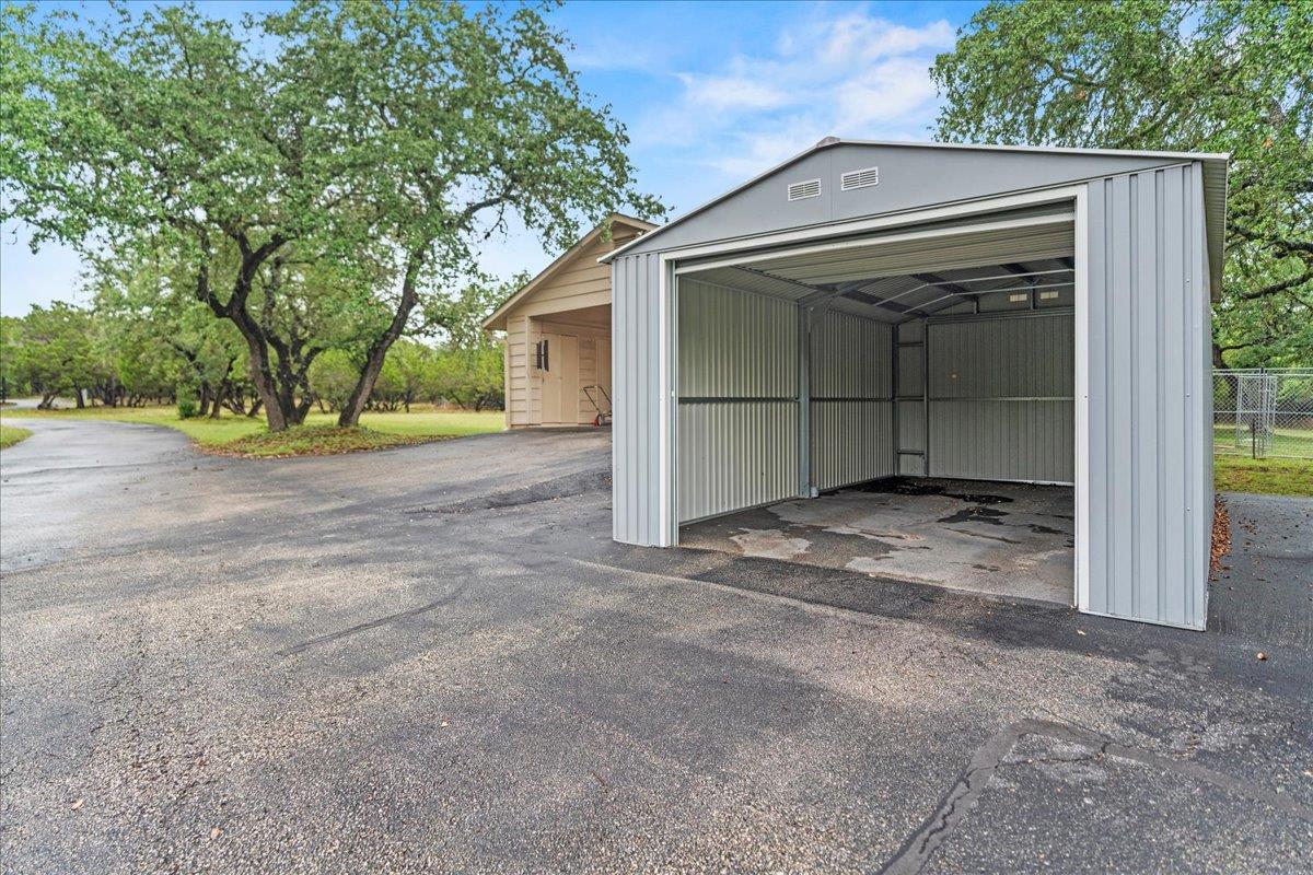 721 Deer Run, Wimberley, TX 78676