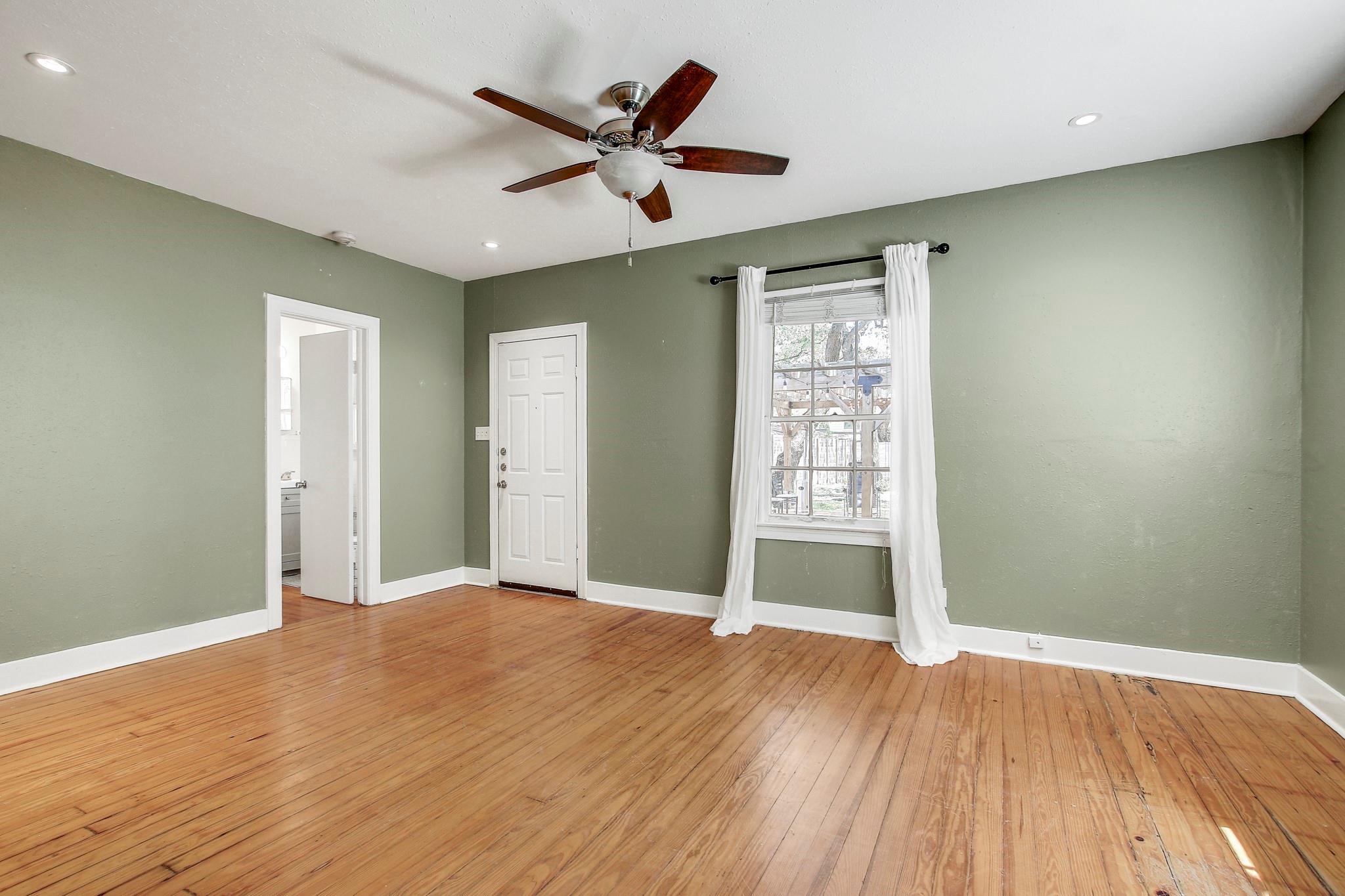 1215 W Mary St, Austin, TX 78704