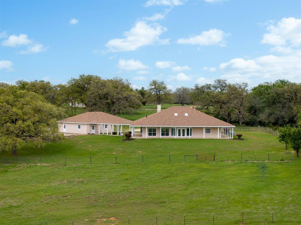 10565 N 77 Highway, Lexington, TX 78947