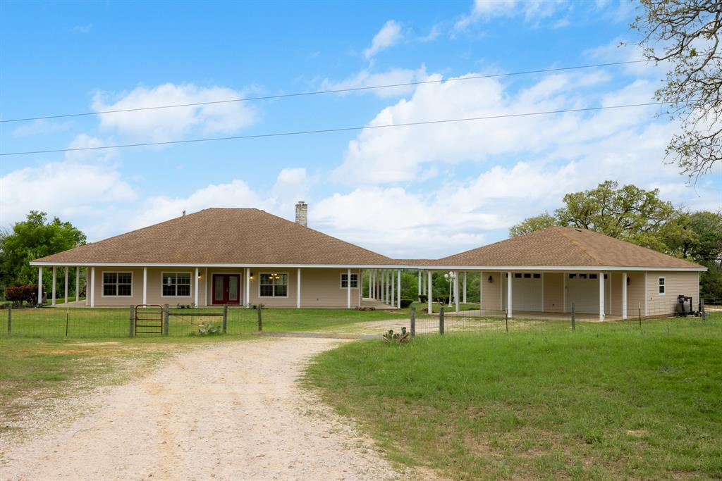 10565 N 77 Highway, Lexington, TX 78947