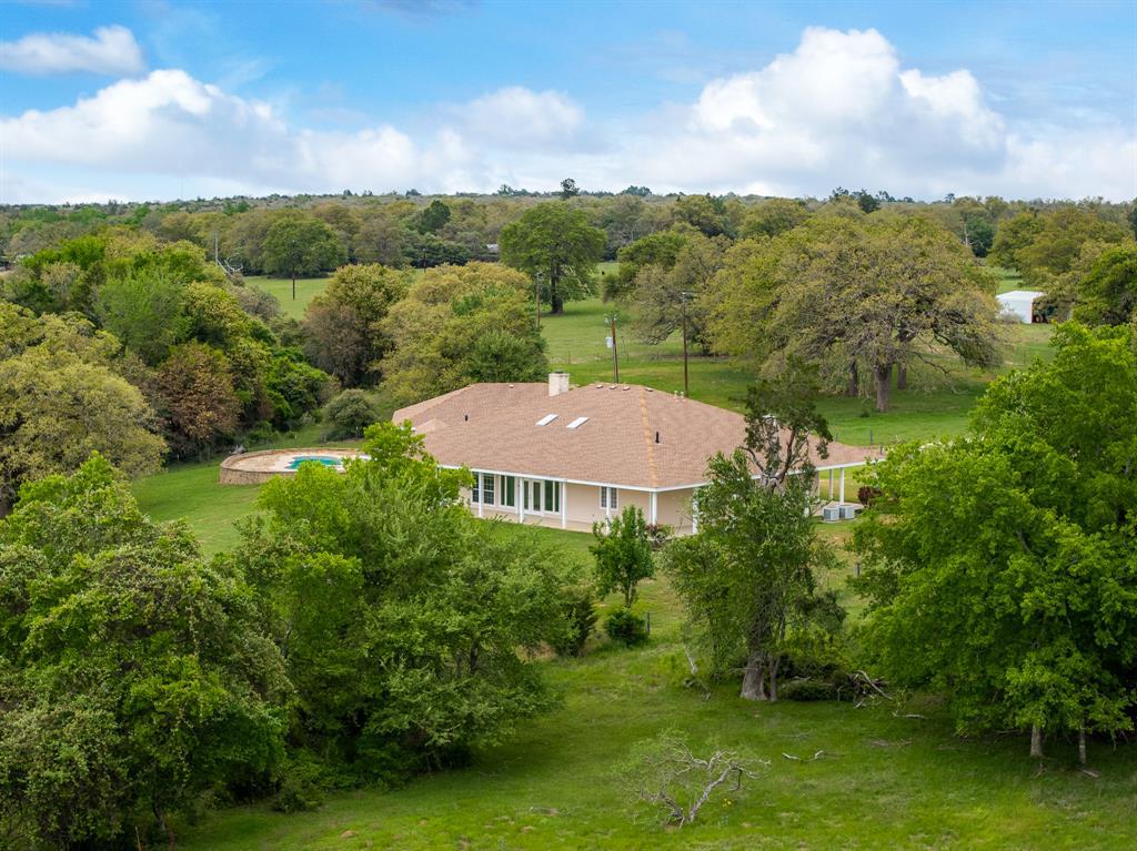 10565 N 77 Highway, Lexington, TX 78947