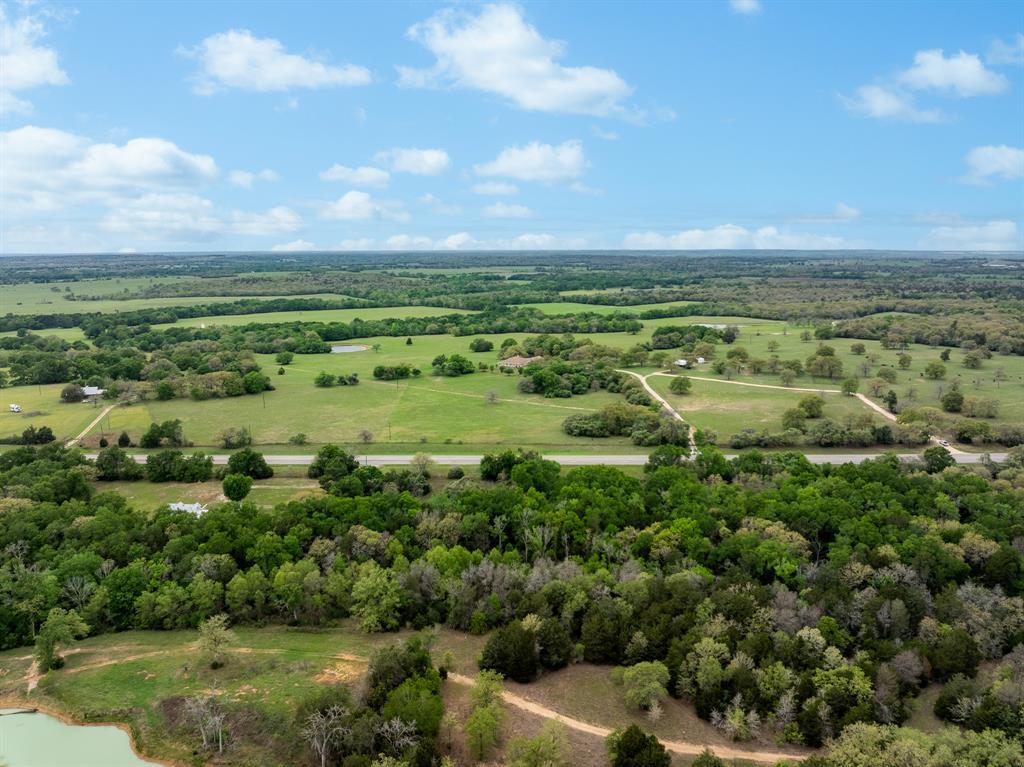 10565 N 77 Highway, Lexington, TX 78947