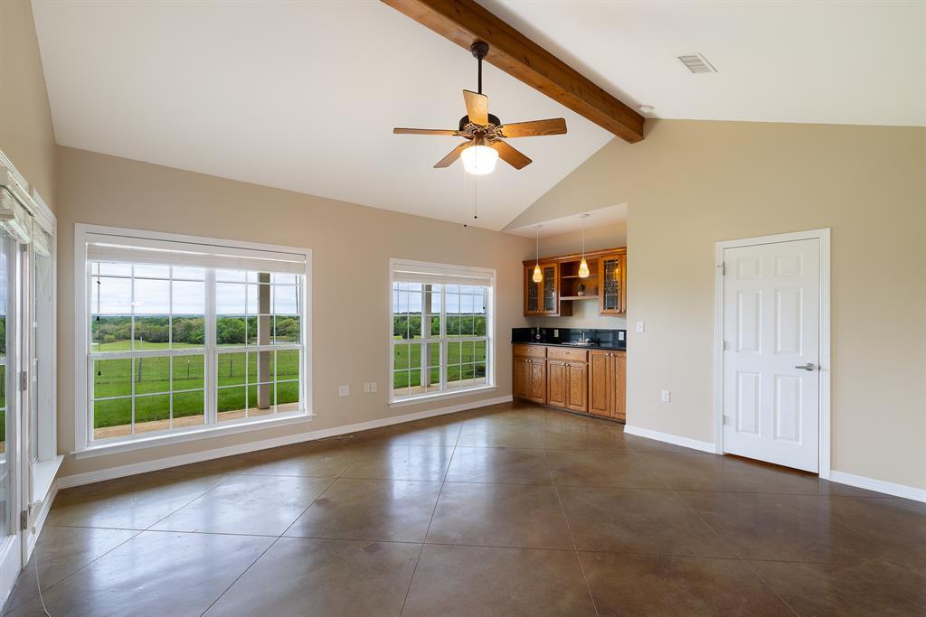 10565 N 77 Highway, Lexington, TX 78947