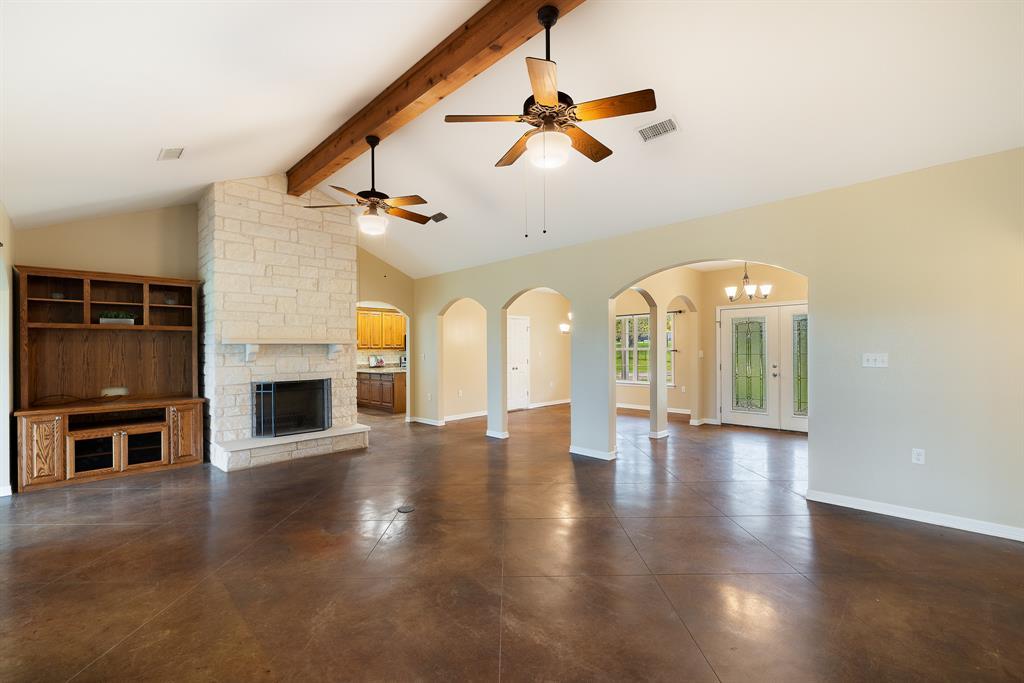 10565 N 77 Highway, Lexington, TX 78947