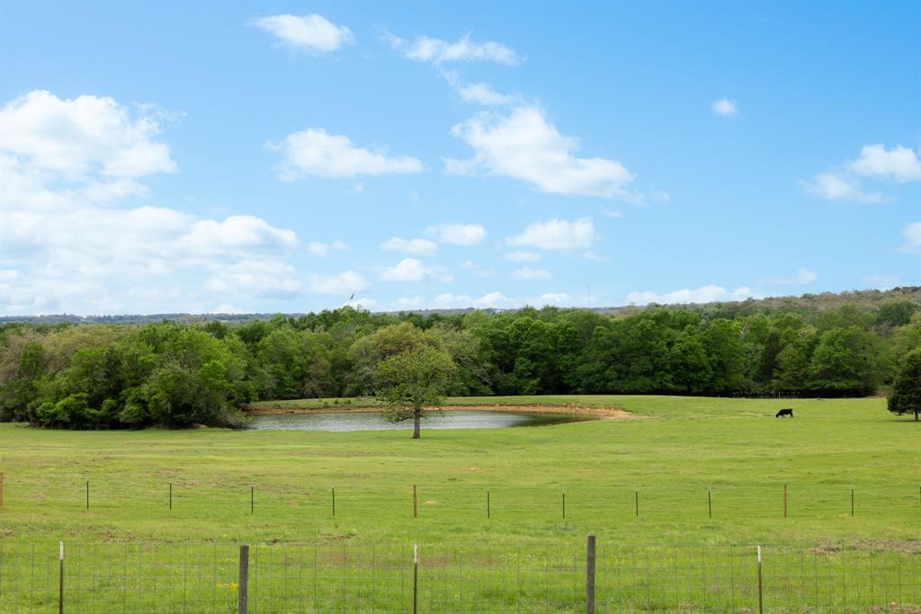 10565 N 77 Highway, Lexington, TX 78947