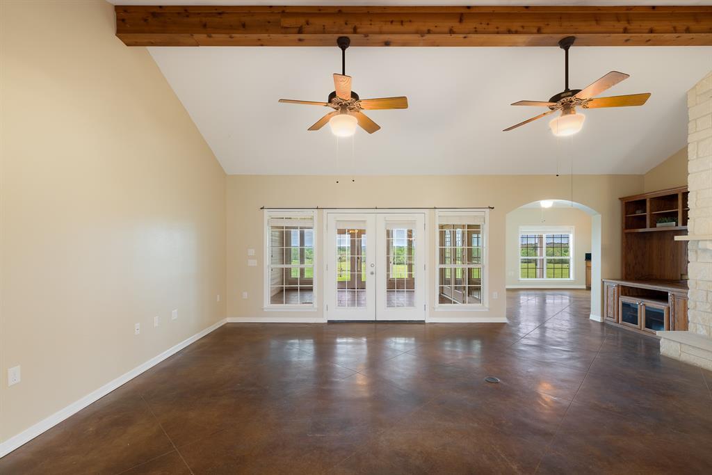 10565 N 77 Highway, Lexington, TX 78947