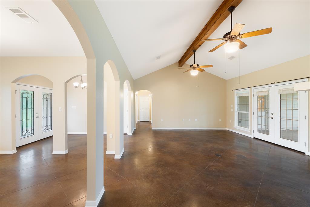 10565 N 77 Highway, Lexington, TX 78947
