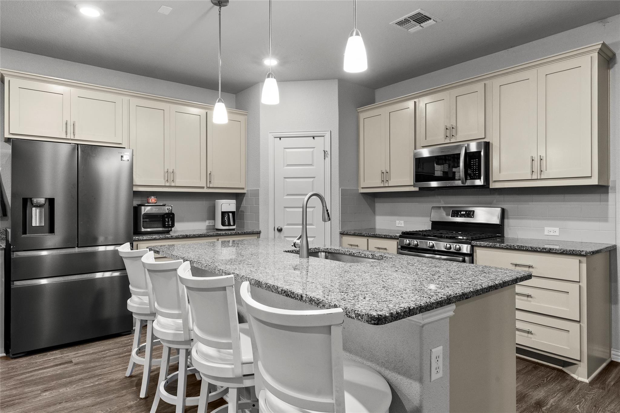 12705 Twisted Root Dr, Manchaca, TX 78652