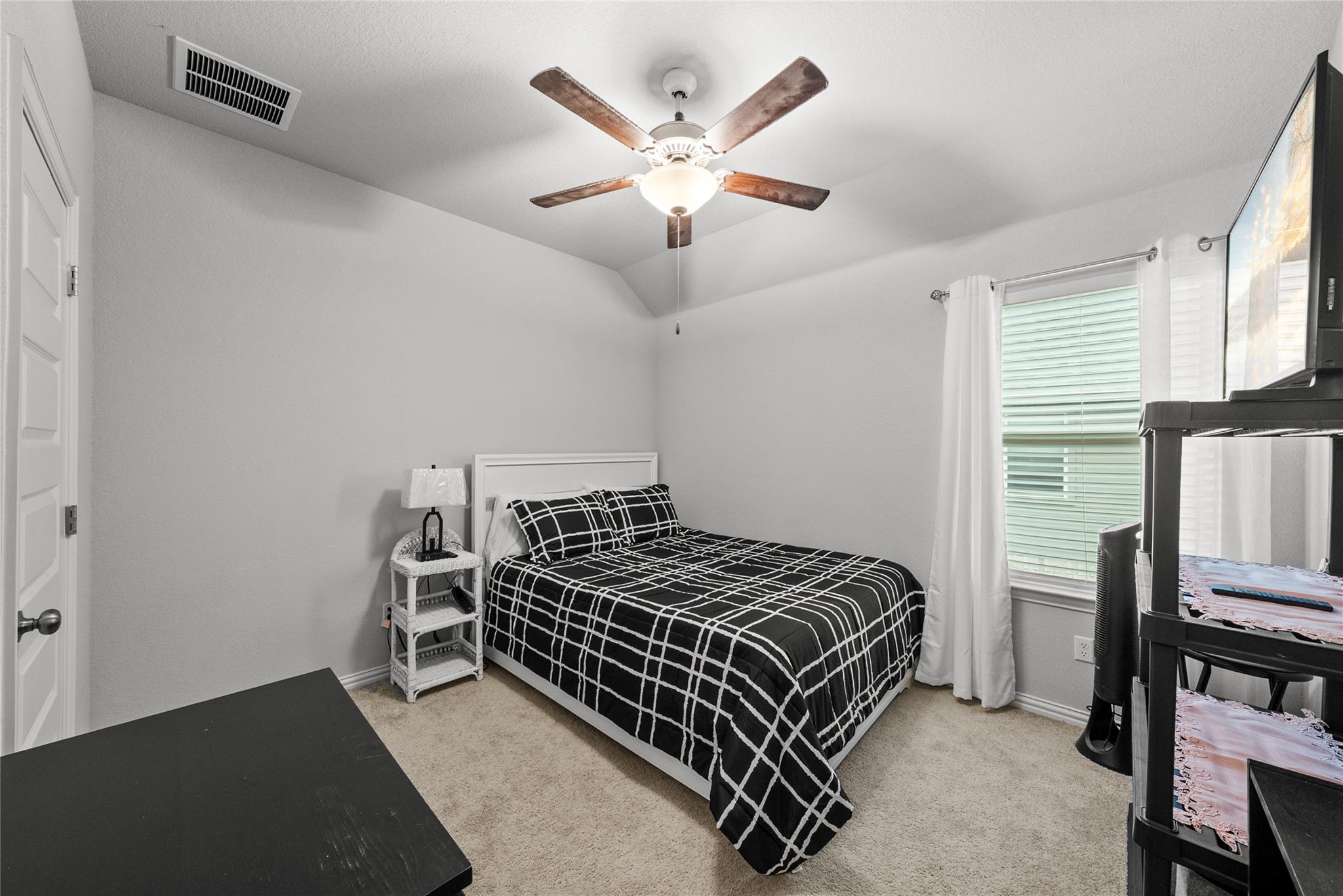 12705 Twisted Root Dr, Manchaca, TX 78652