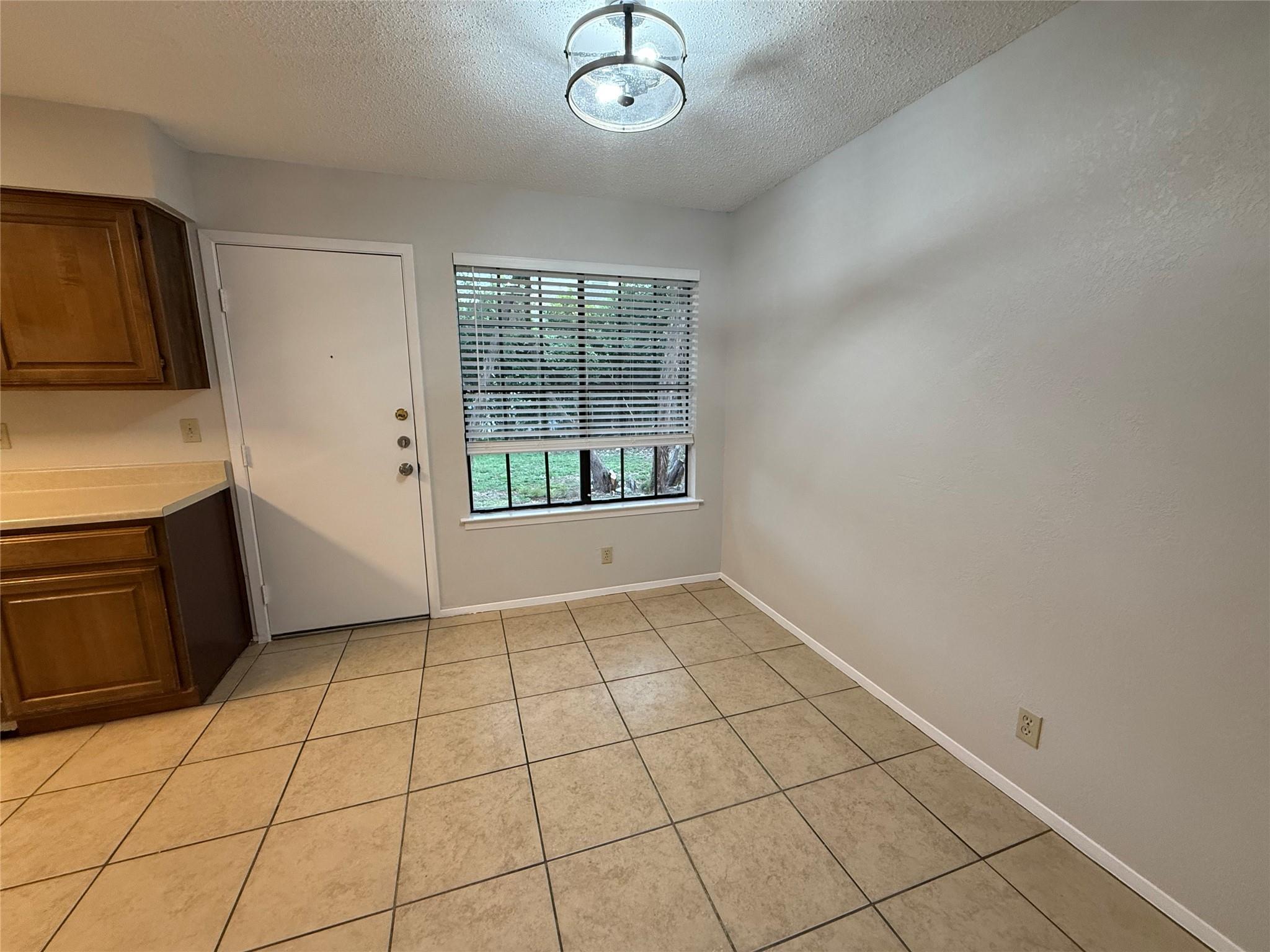 502-B Hedgewood Dr # B, Georgetown, TX 78628