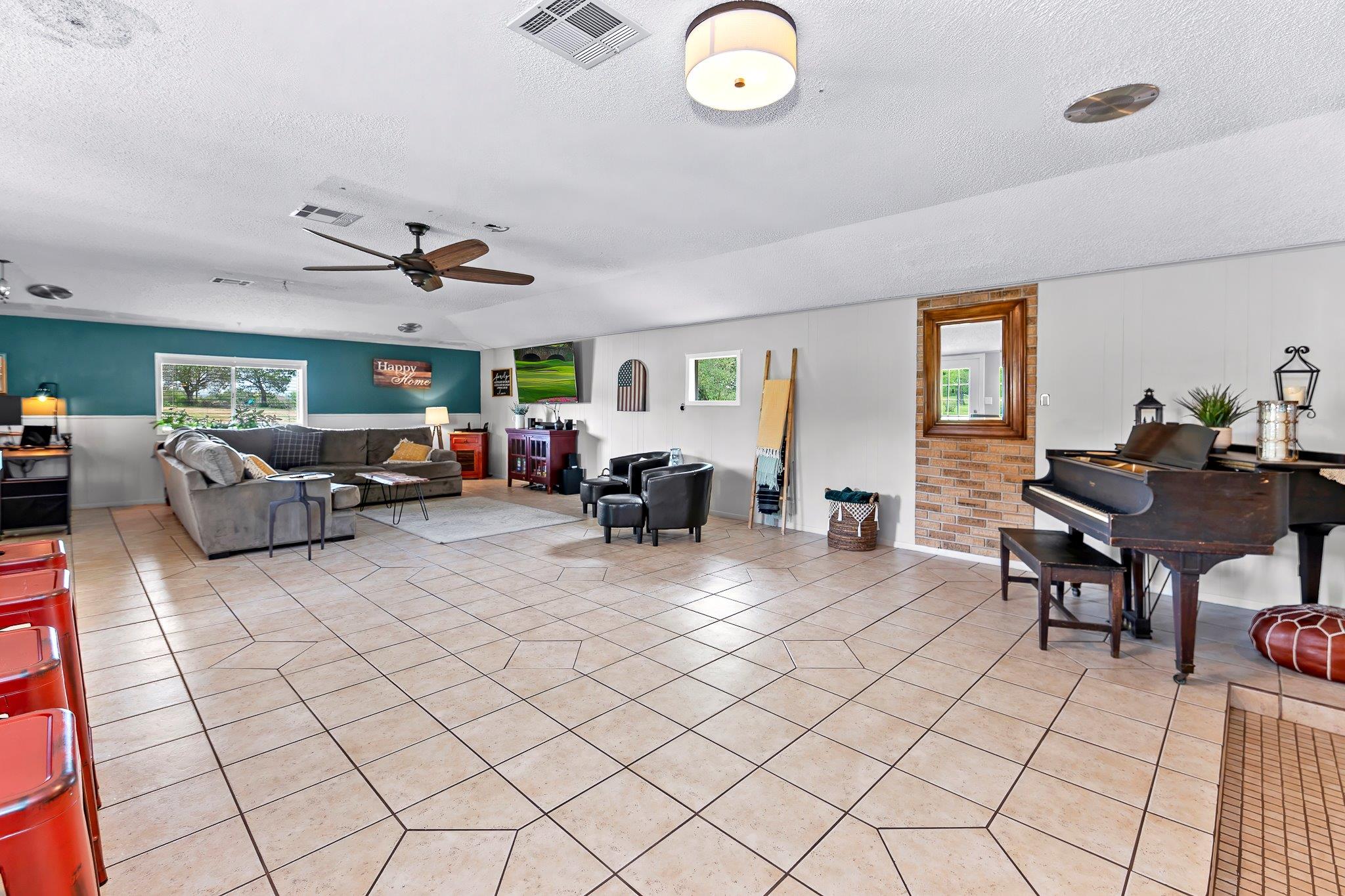 2906 Mormon Mill Rd, Marble Falls, TX 78654