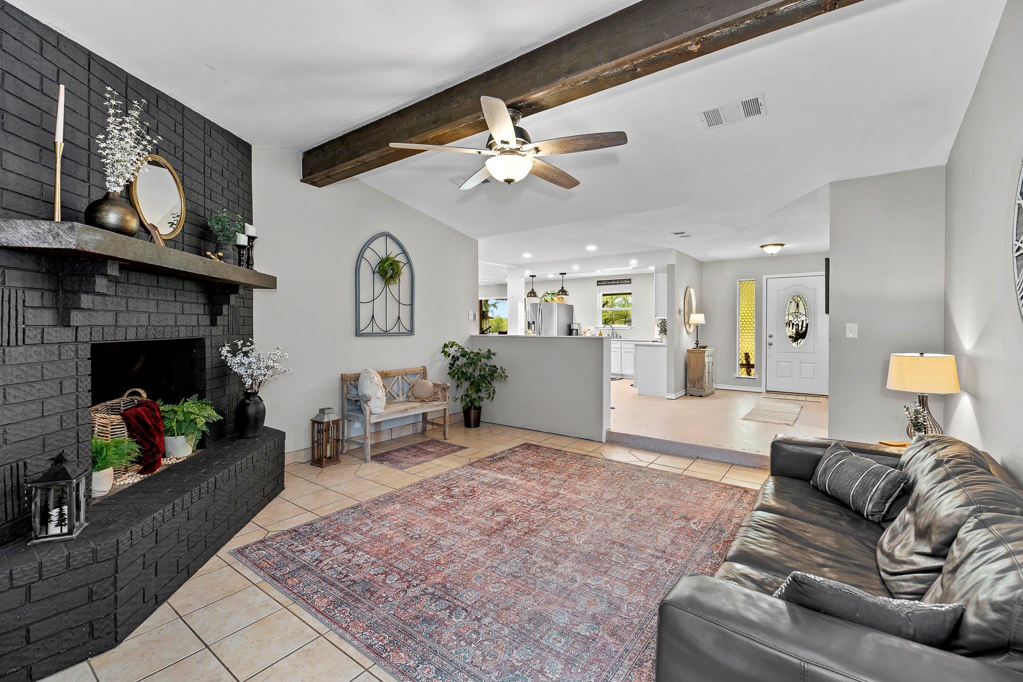 2906 Mormon Mill Rd, Marble Falls, TX 78654