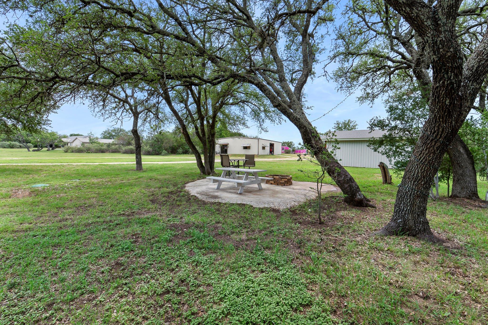 2906 Mormon Mill Rd, Marble Falls, TX 78654