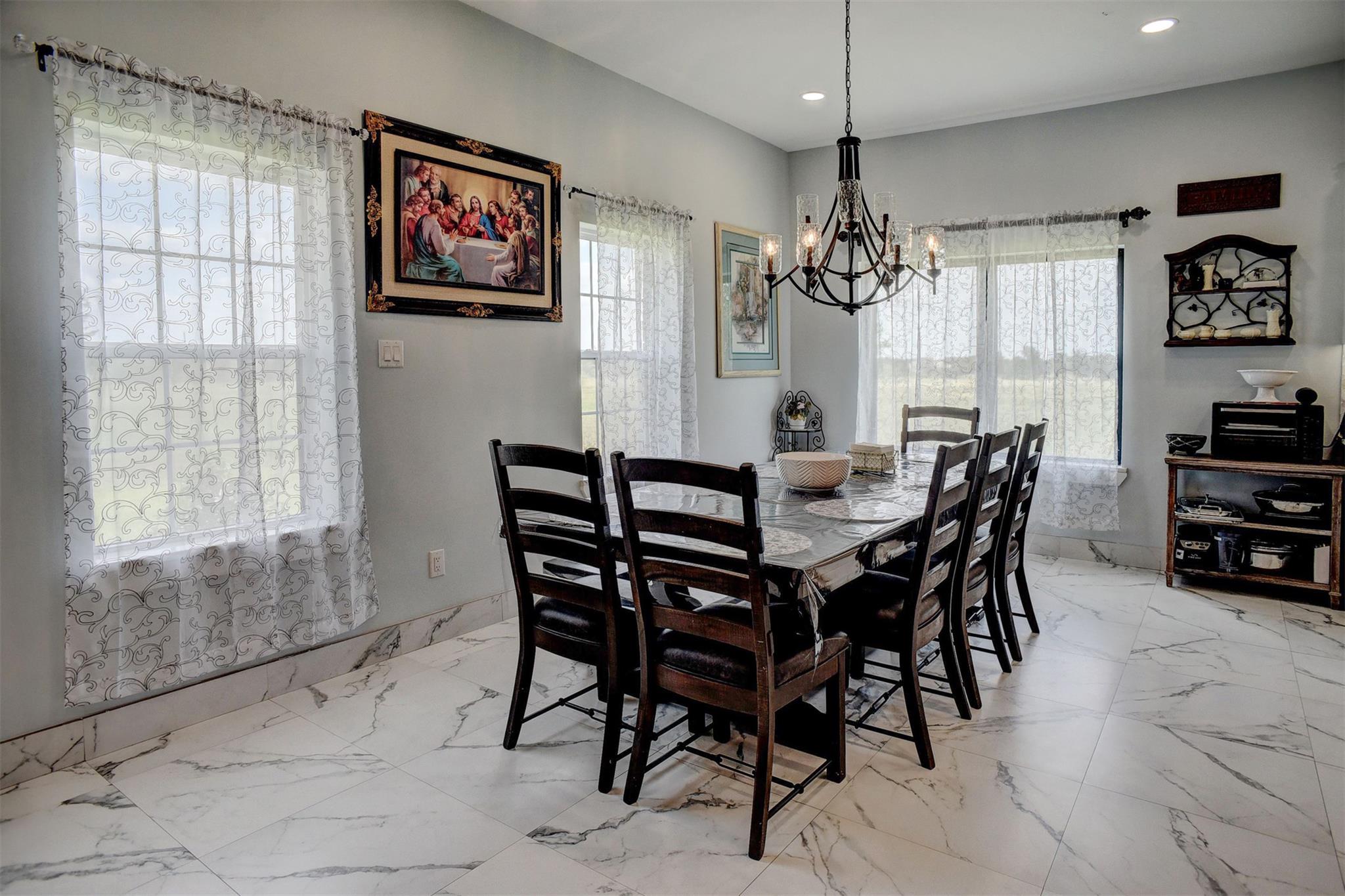 626 Sparta Field Rd, Waelder, TX 78959