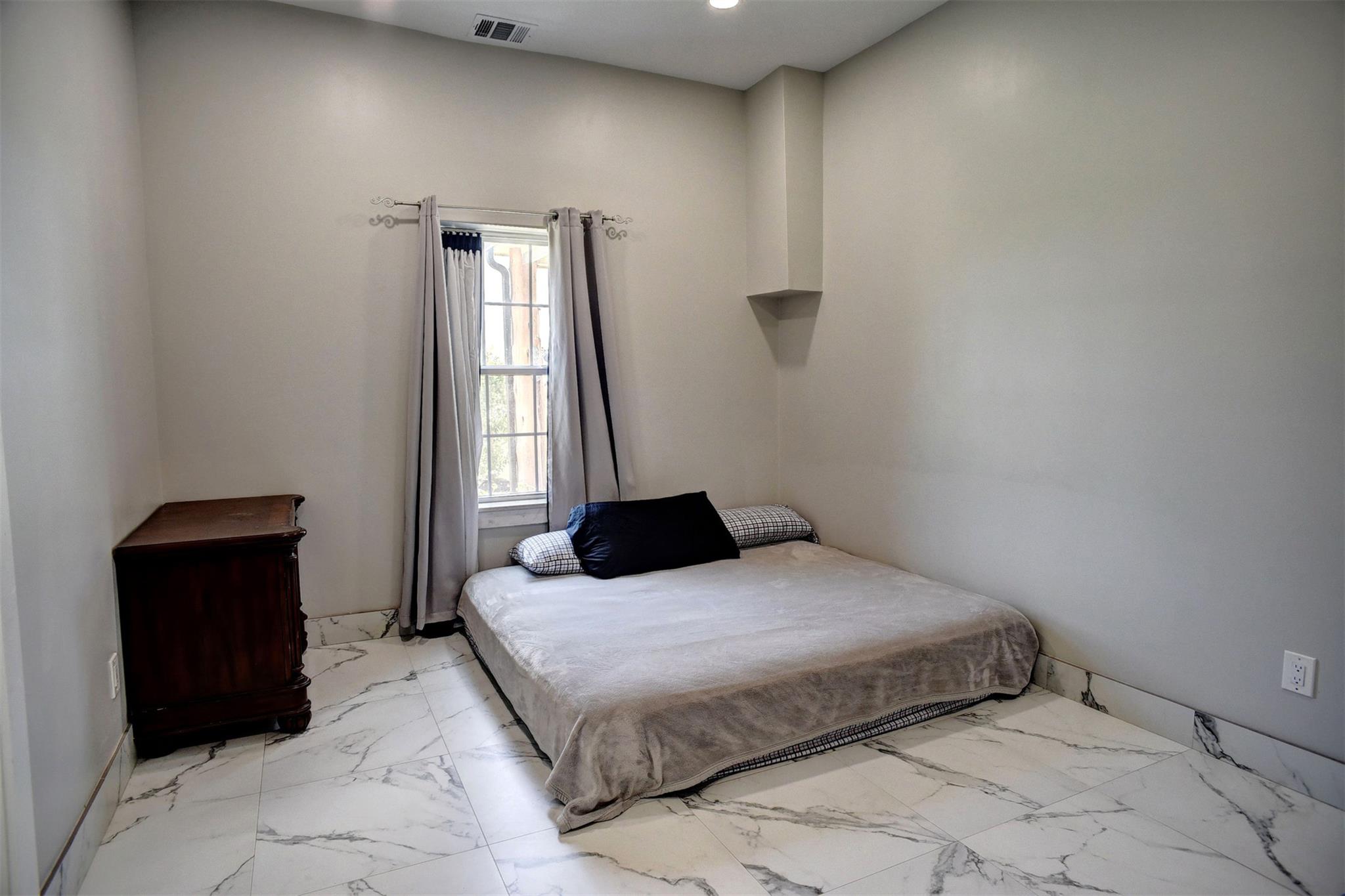 626 Sparta Field Rd, Waelder, TX 78959