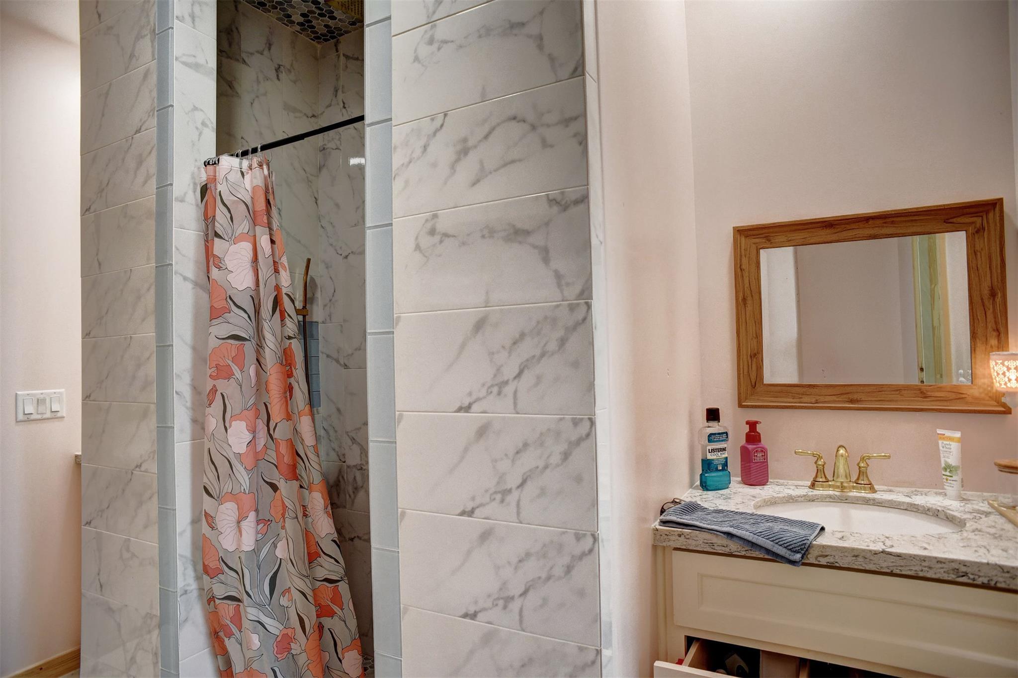 626 Sparta Field Rd, Waelder, TX 78959