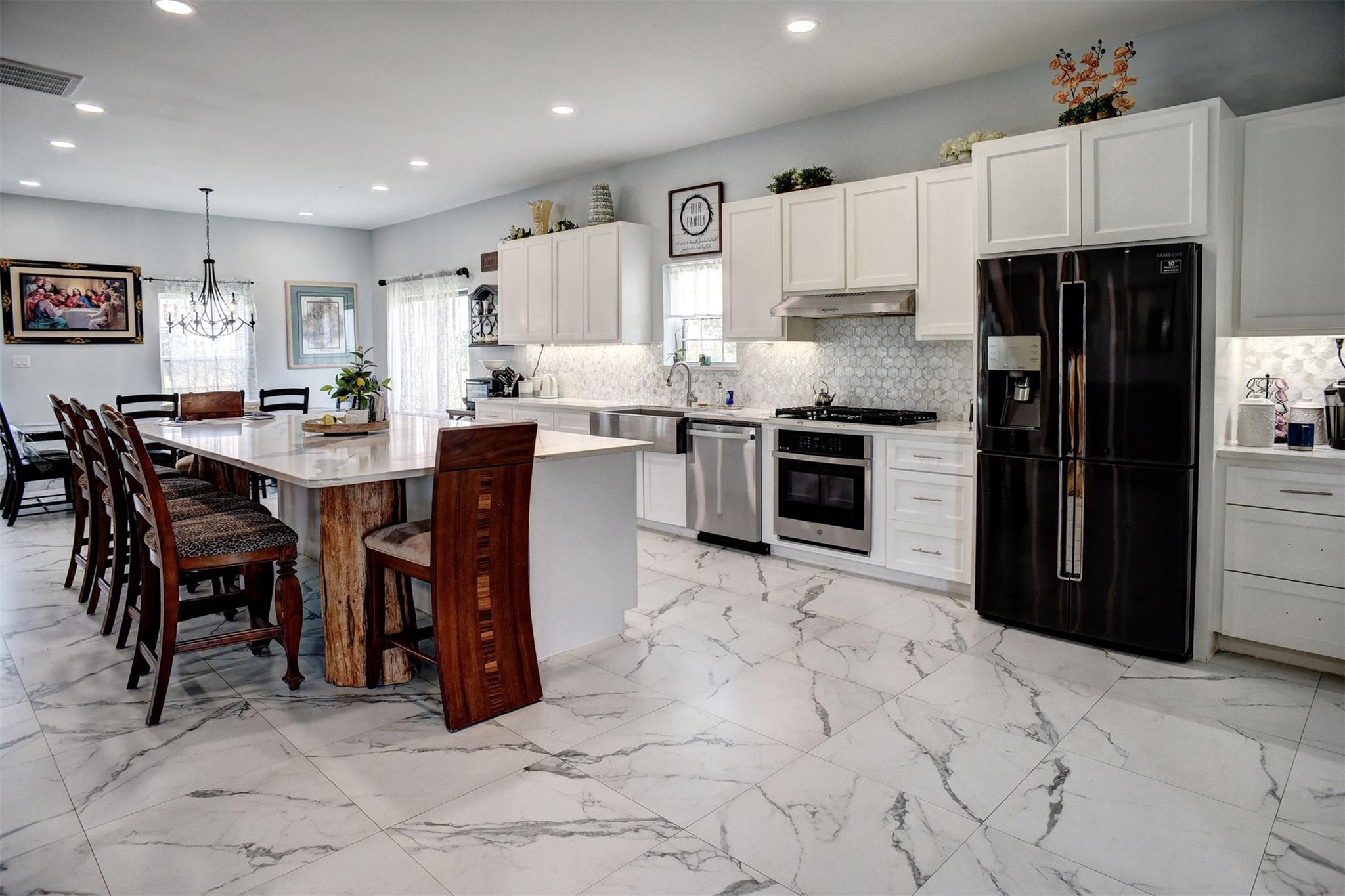 626 Sparta Field Rd, Waelder, TX 78959