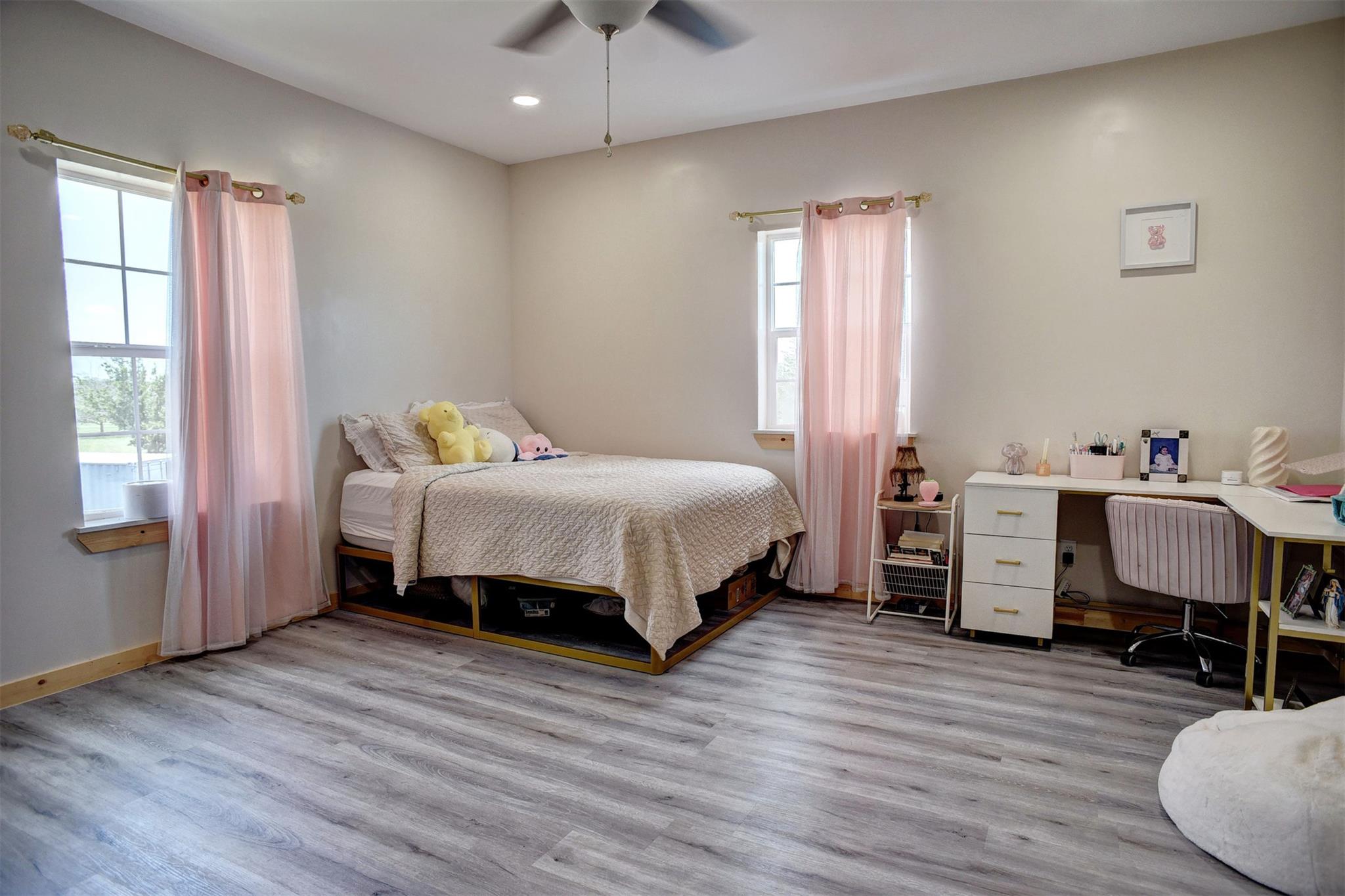 626 Sparta Field Rd, Waelder, TX 78959