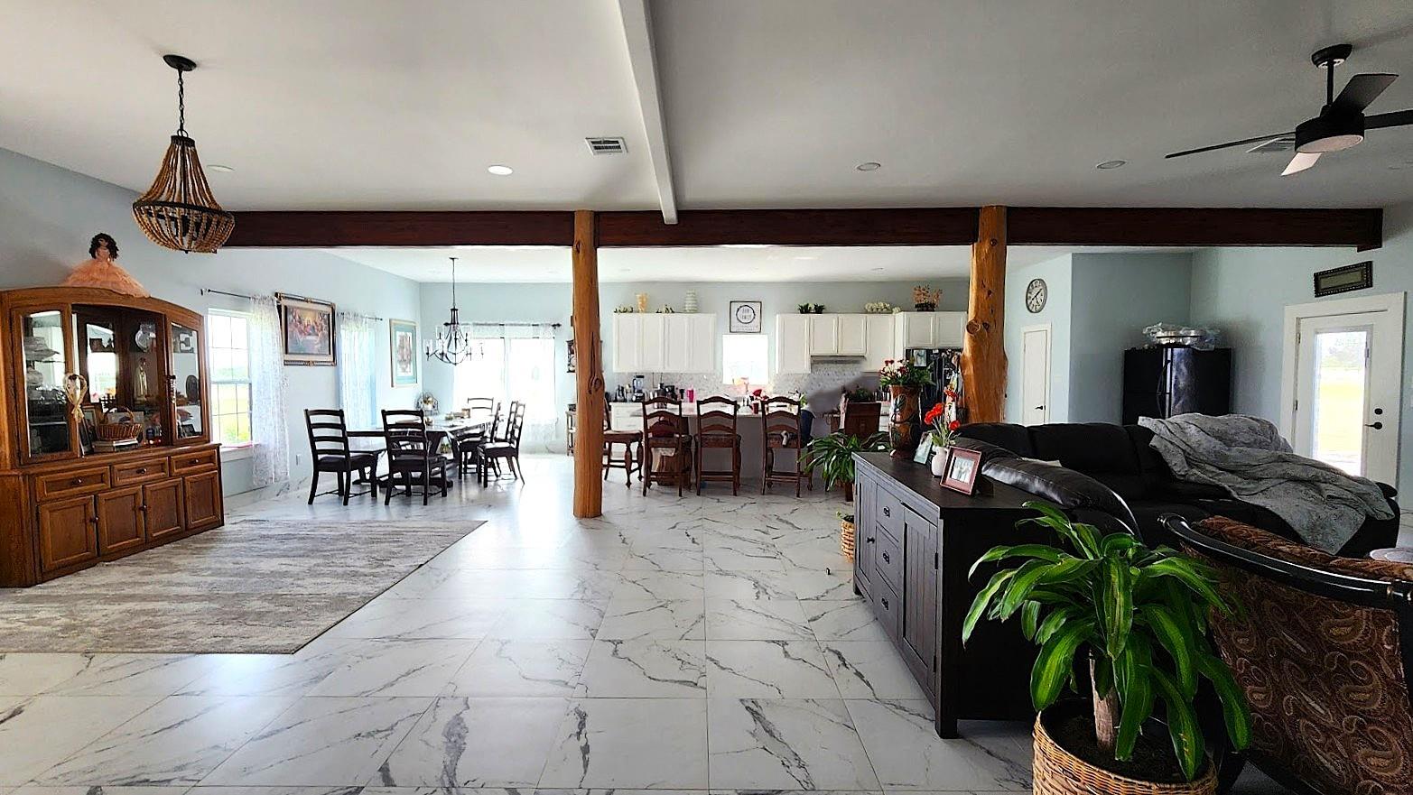 626 Sparta Field Rd, Waelder, TX 78959