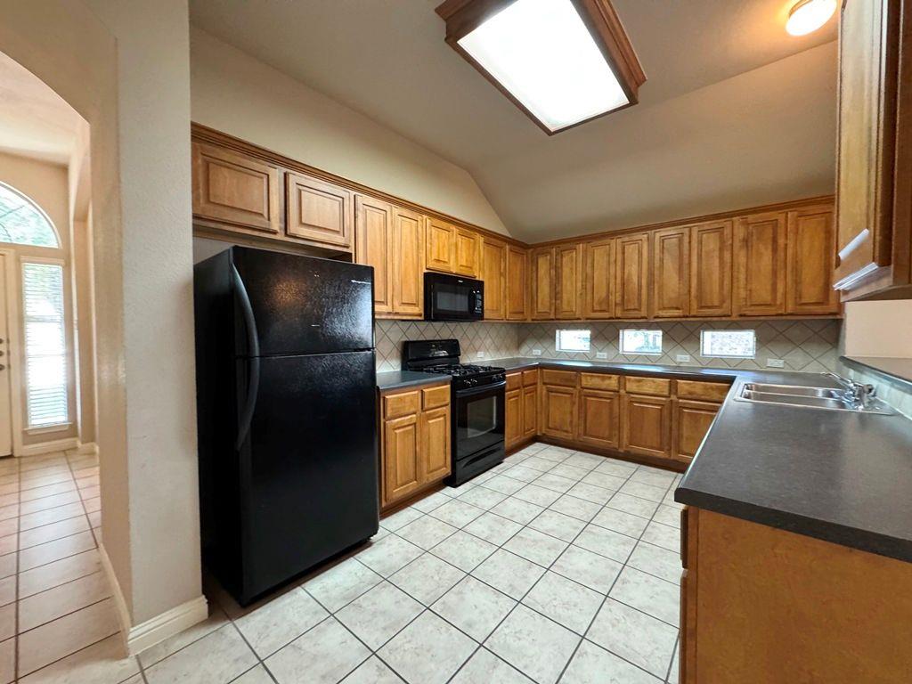 3705 Fossilwood Way, Round Rock, TX 78681