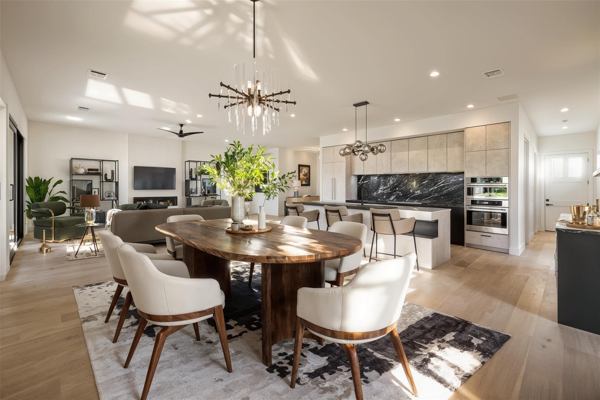 201 Custers Last Stand, Horseshoe Bay, TX 78657