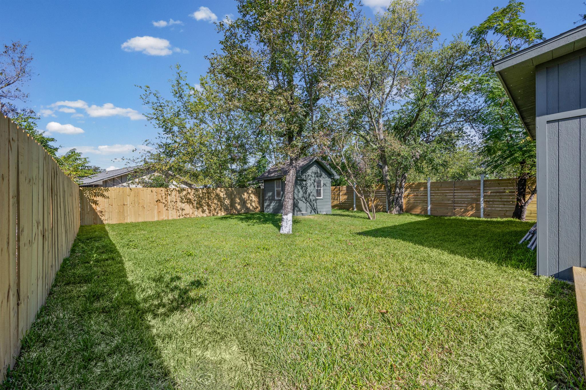 1712 Hillcrest Ln, Austin, TX 78721