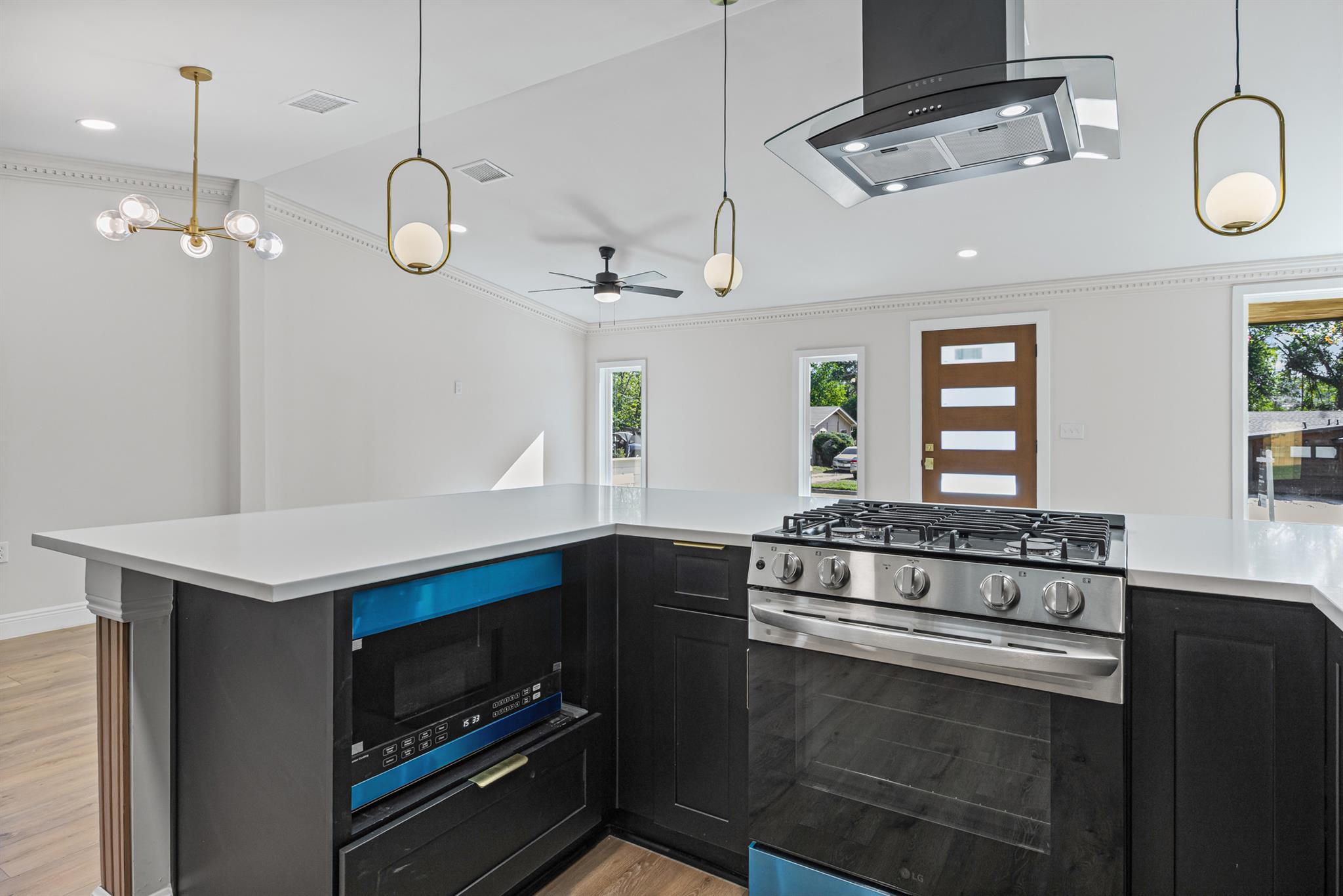 1712 Hillcrest Ln, Austin, TX 78721